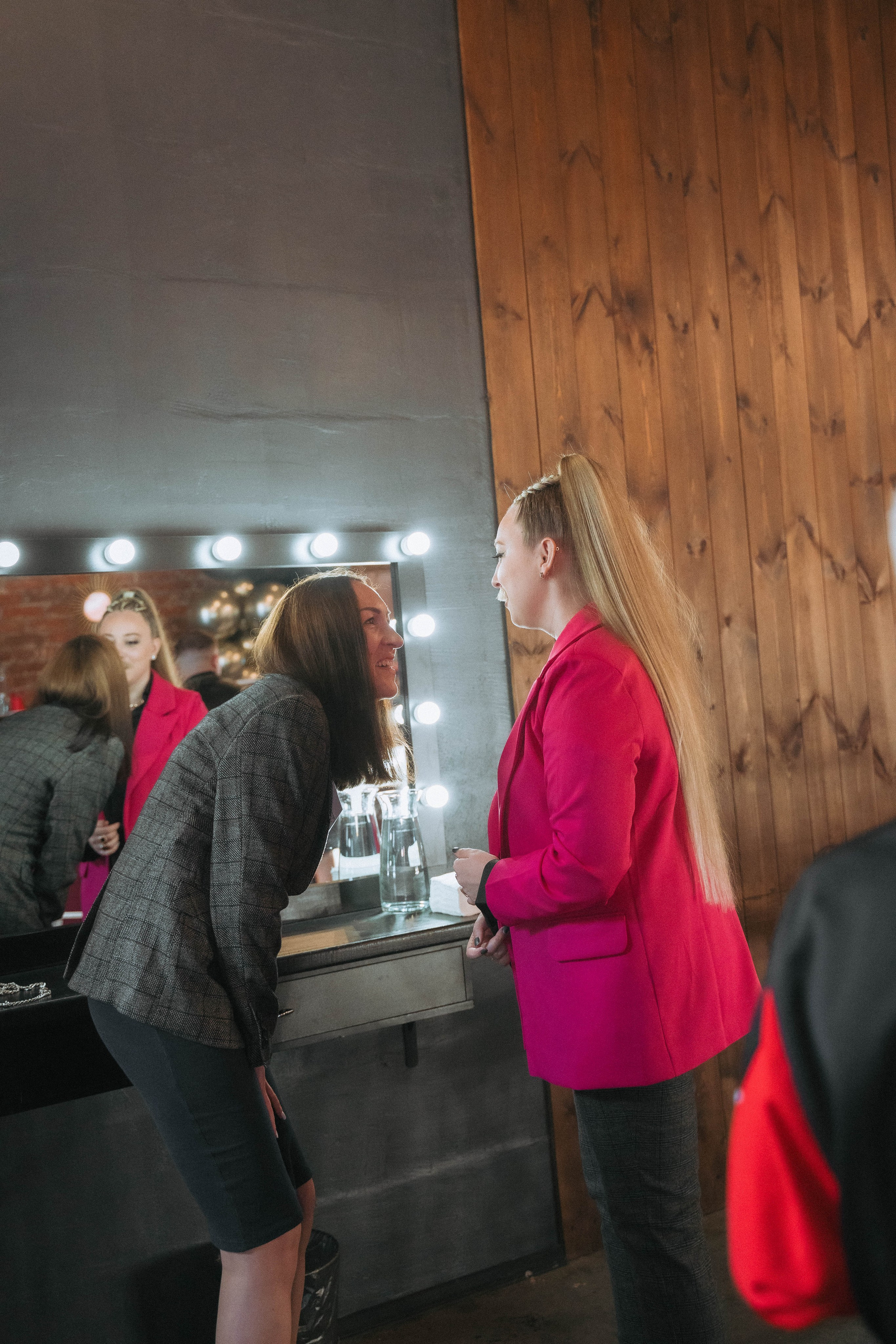 Вечеринка в стиле 90х. ALISON FILMS