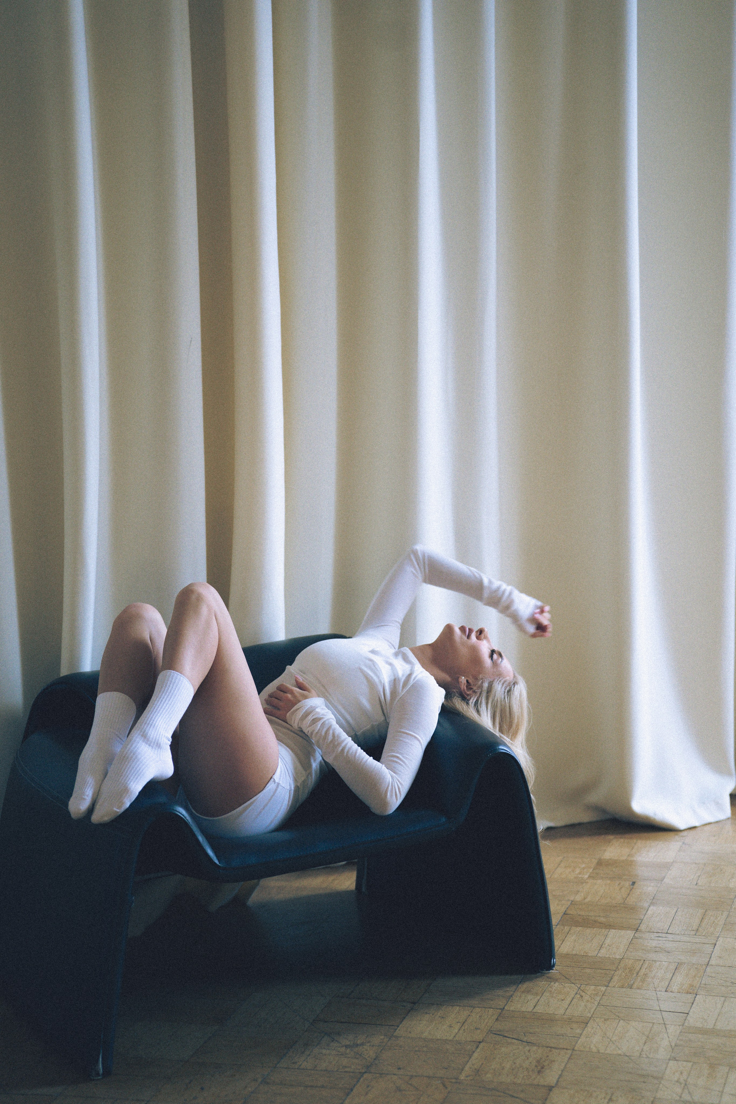 МИНИМАЛИЗМ В СТУДИИ НА ЧЕРНЫШЕВСКОЙ В СТУДИИ С БАЛКОНОМ. Профессиональный фотограф, Санкт-Петербург — Виктория Богомолова