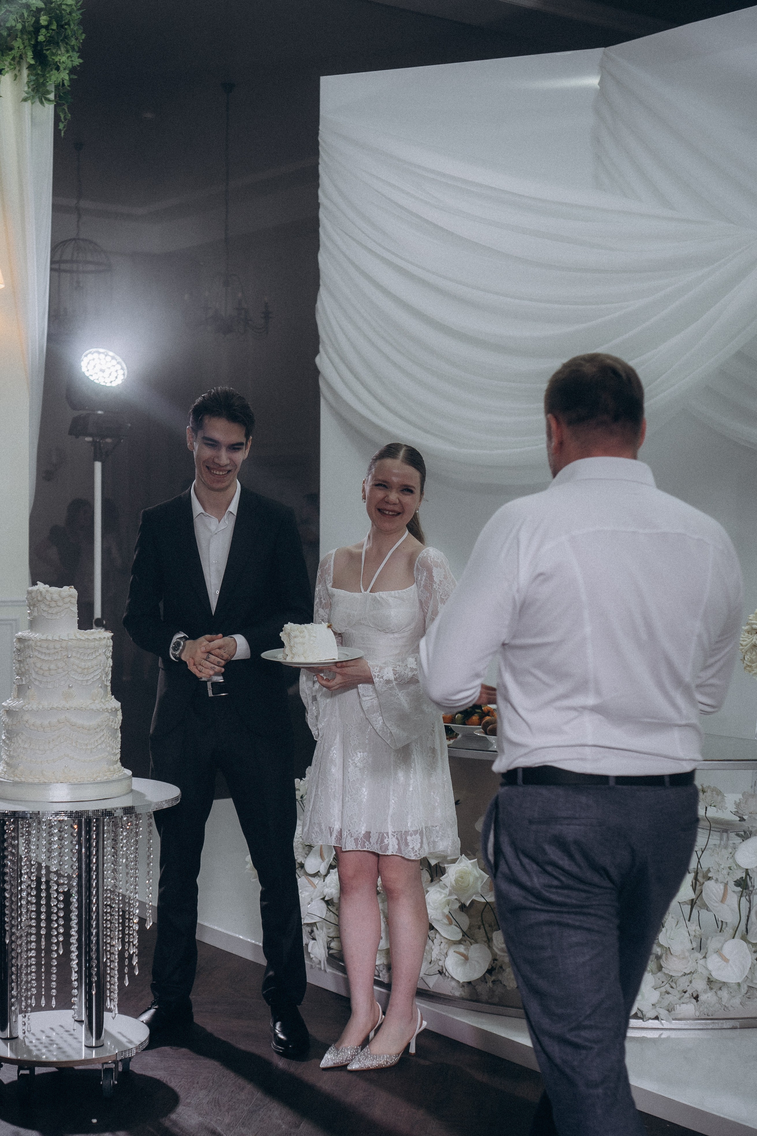 СВАДЕБНЫЙ ТОРТ. ФОТОСЕСИИЯ БАНКЕТА (СНЯТО В СИБИРЕ В НИЖНЕВАРТОВСКЕ). Профессиональный фотограф, Санкт-Петербург — Виктория Богомолова