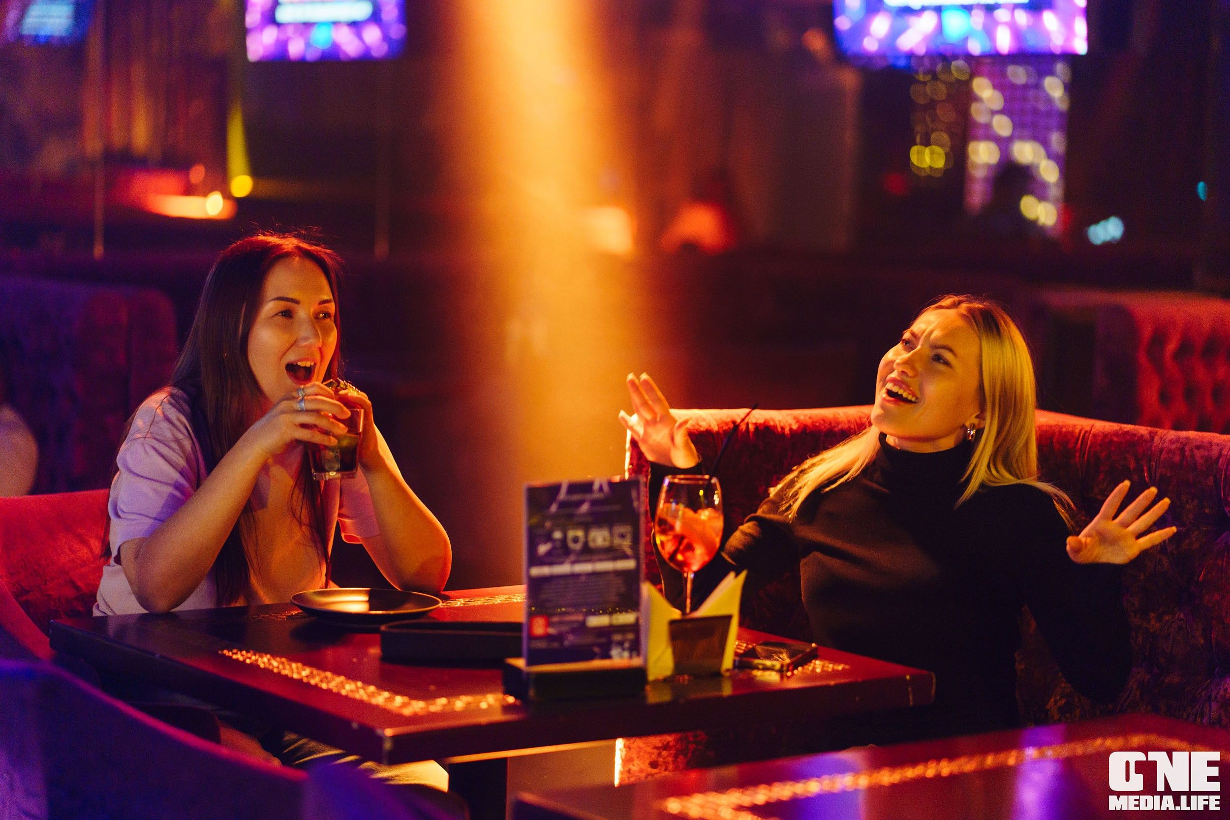 Фоторепортаж из караоке-клуба Эйфория. One Media Life: фоторепортажи, фотоотчеты с мероприятий и заведений