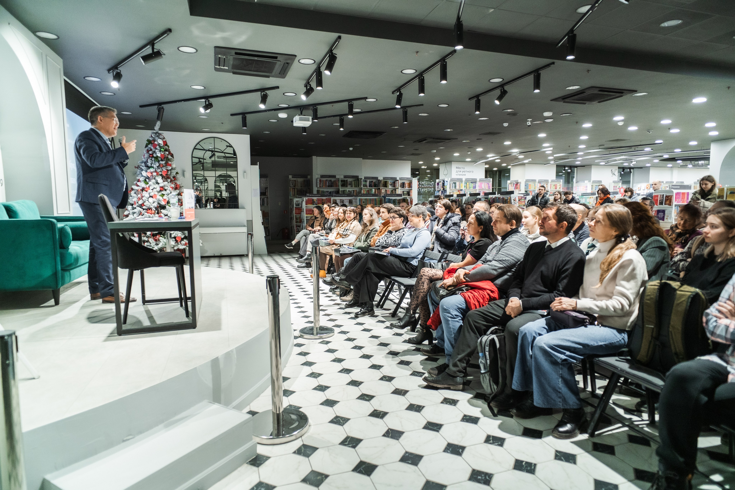 Вячеслав Дубынин — Презентация книги «Мозг: еда и новизна». Фотограф в Санкт-Петербурге Алексеев Егор