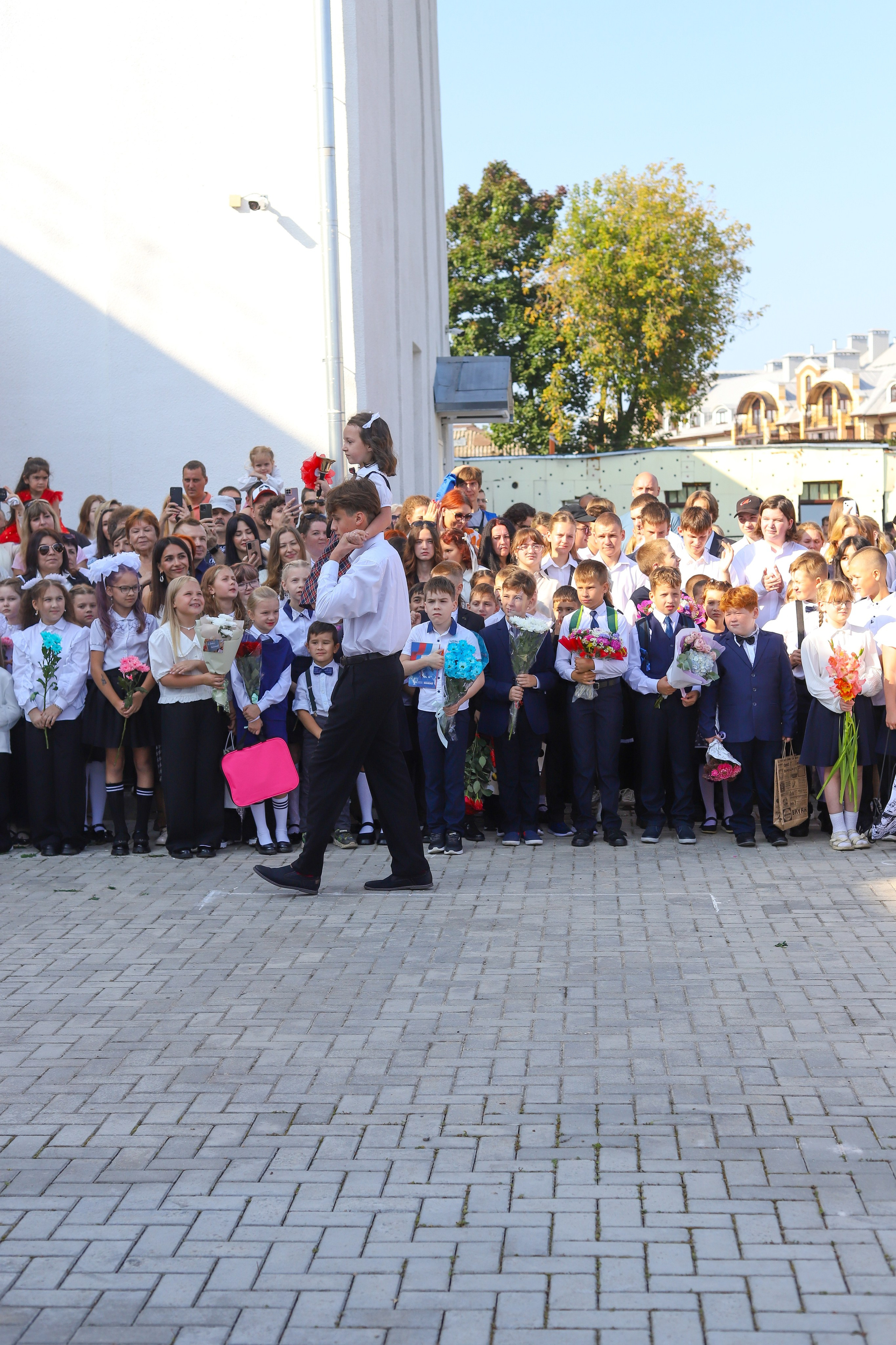 1 сентября. Выпускные альбомы, индивидуальные фотосессии в Костроме