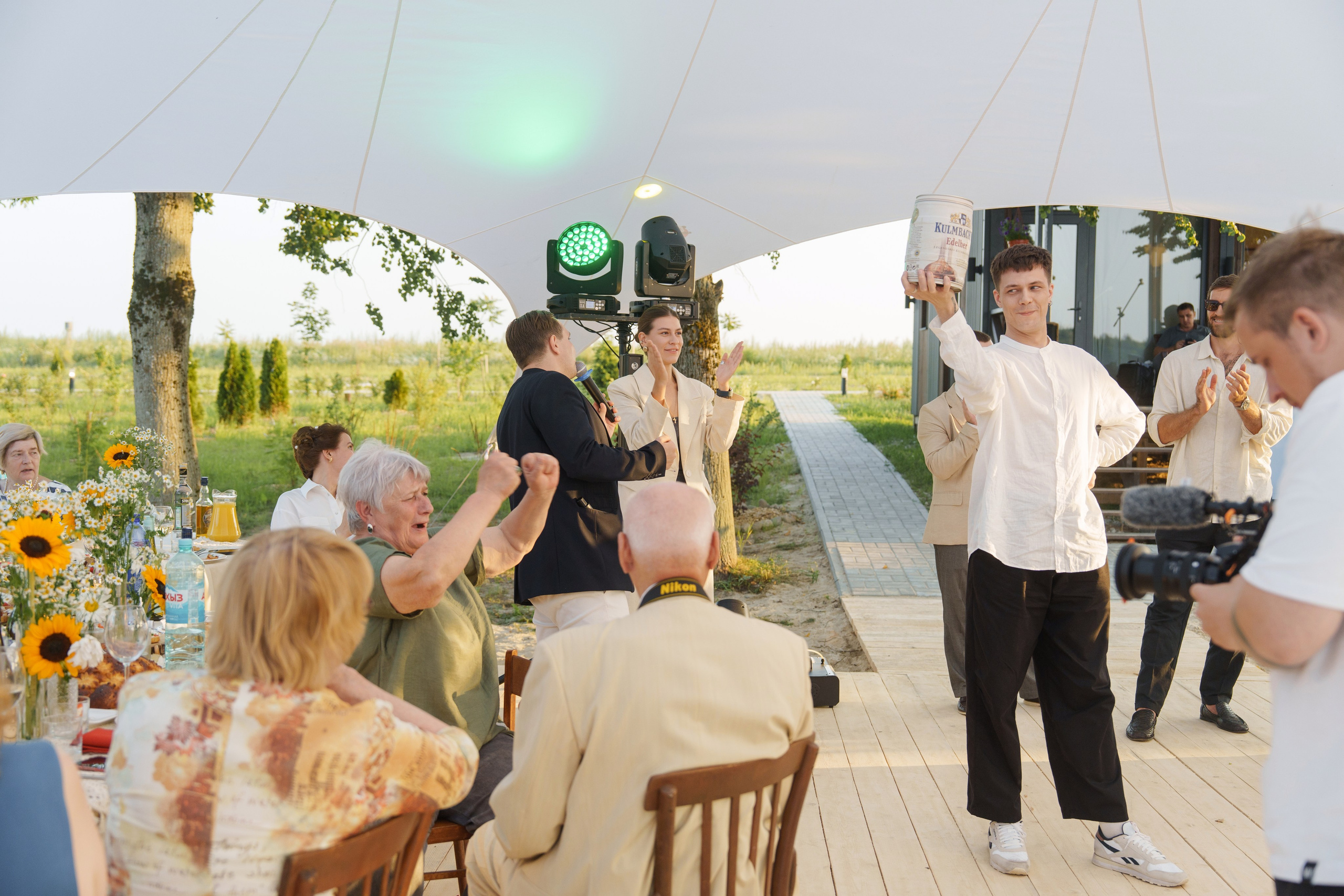 Михаил и Ольга (банкетная часть г. Брянск). Свадебный и репортажный фотограф Элина Козырьянова