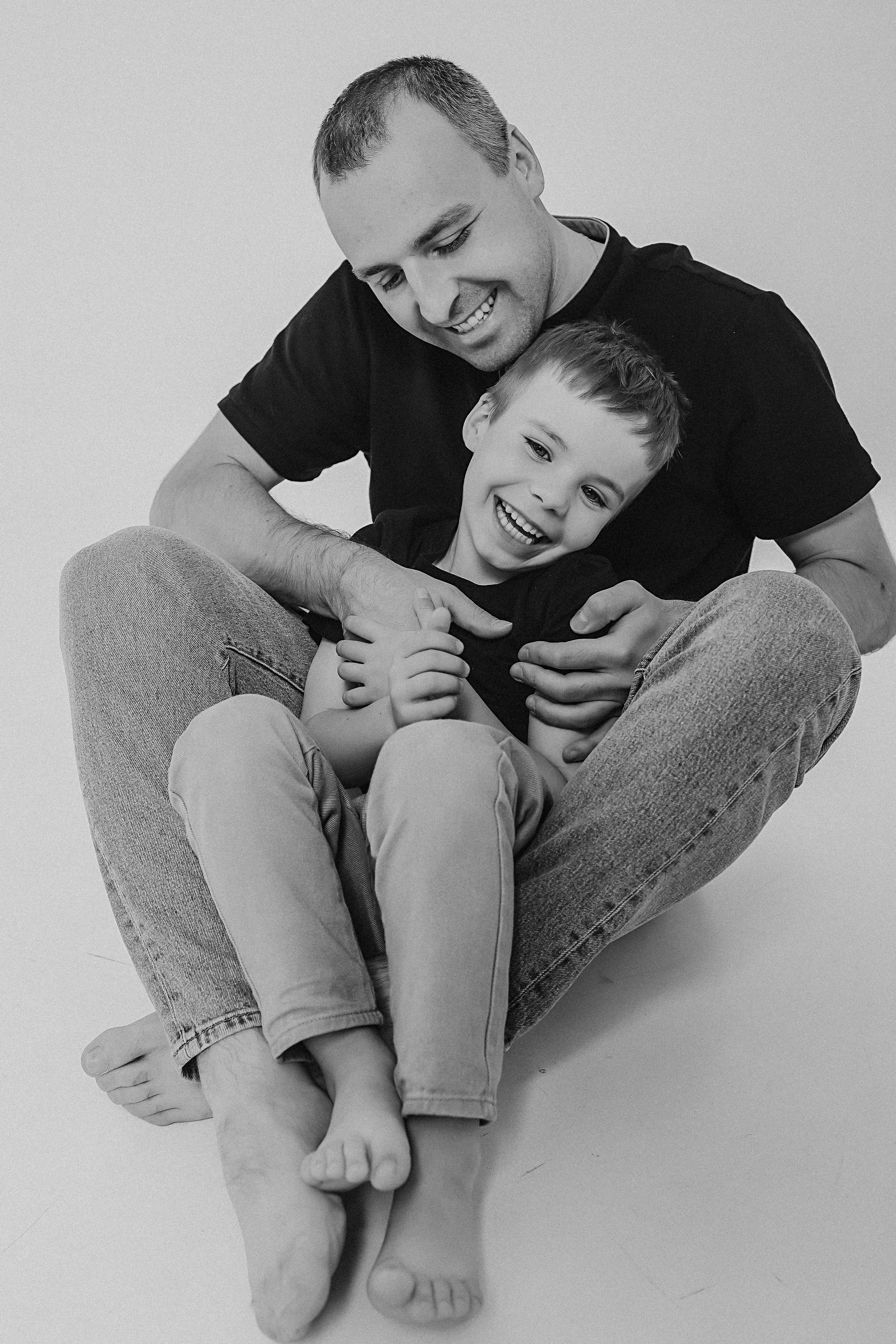 Фататум циклорама и зал. Семейный фотограф Тюмень, фотограф на роды Салмина Мария