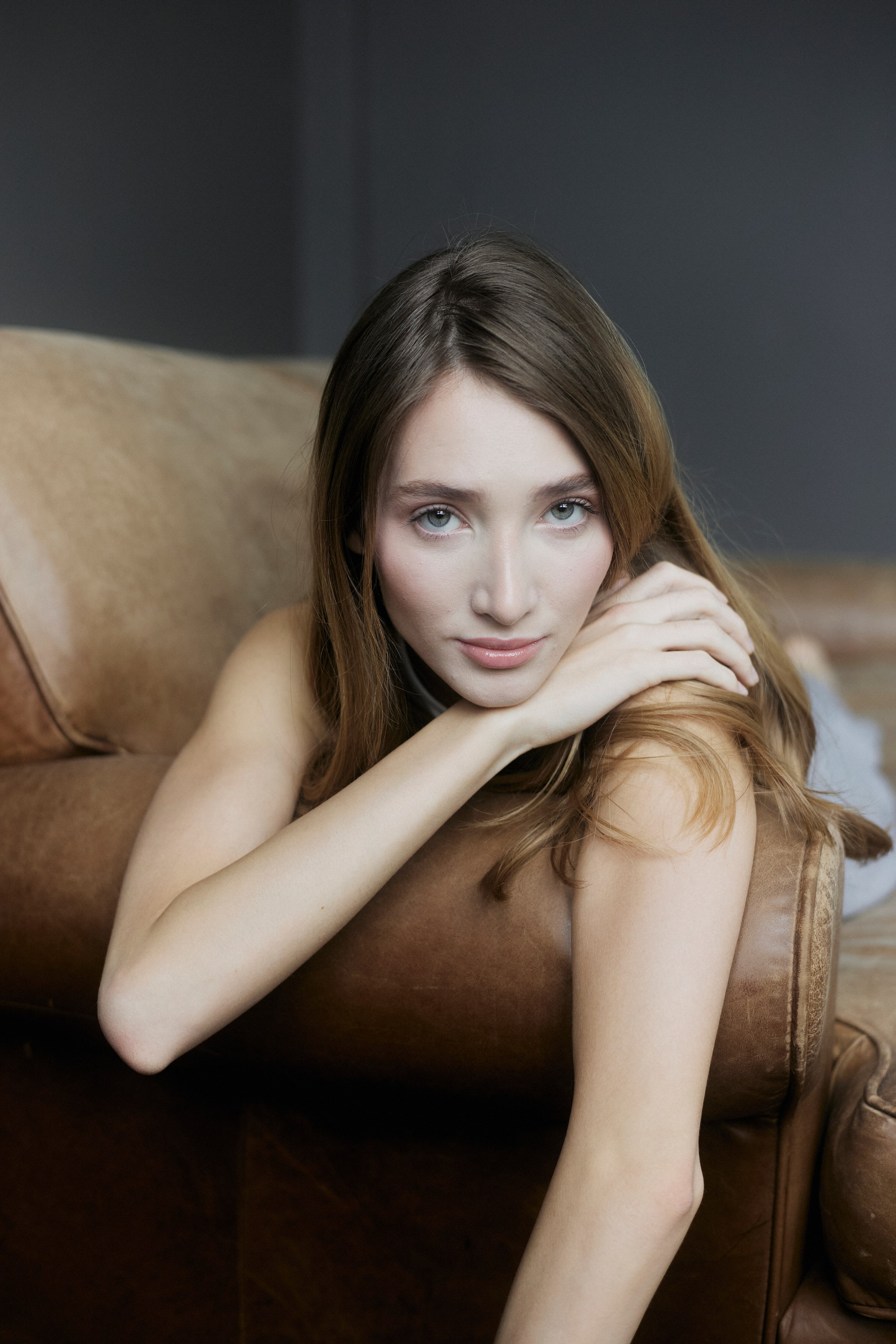 Anna. Влада Зюзина — adalwzet posmotri — коммерческий фотограф в Москве — портретный фотограф, фотограф для брендов