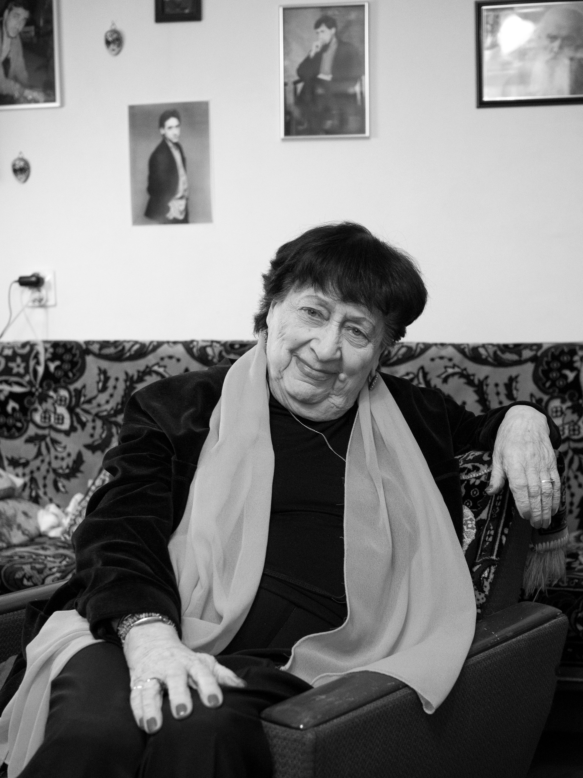 РИВА ЛЕВИТЕ — советский и российский театральный режиссёр и педагог. Фотохудожник, портретист, фотограф в Нижнем Новгороде, Москве — Андрей