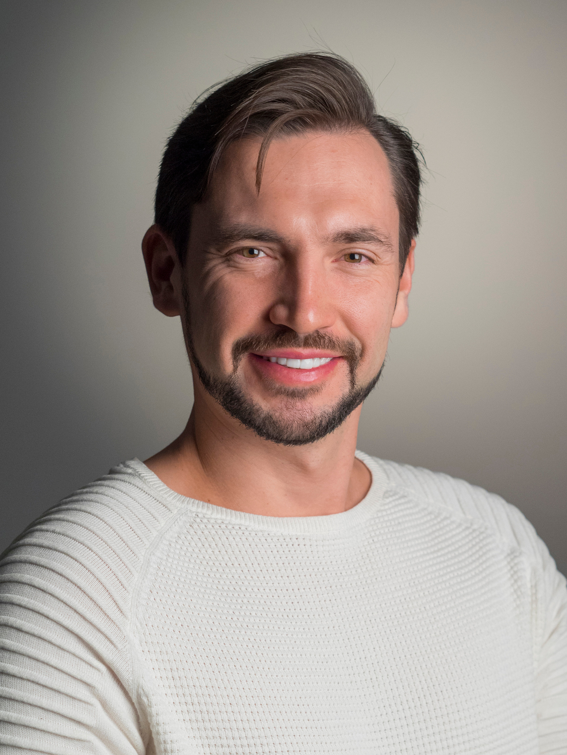 Dr. Artemiy Mir — нейропсихолог. Фотохудожник, портретист, фотограф в Нижнем Новгороде, Москве — Андрей