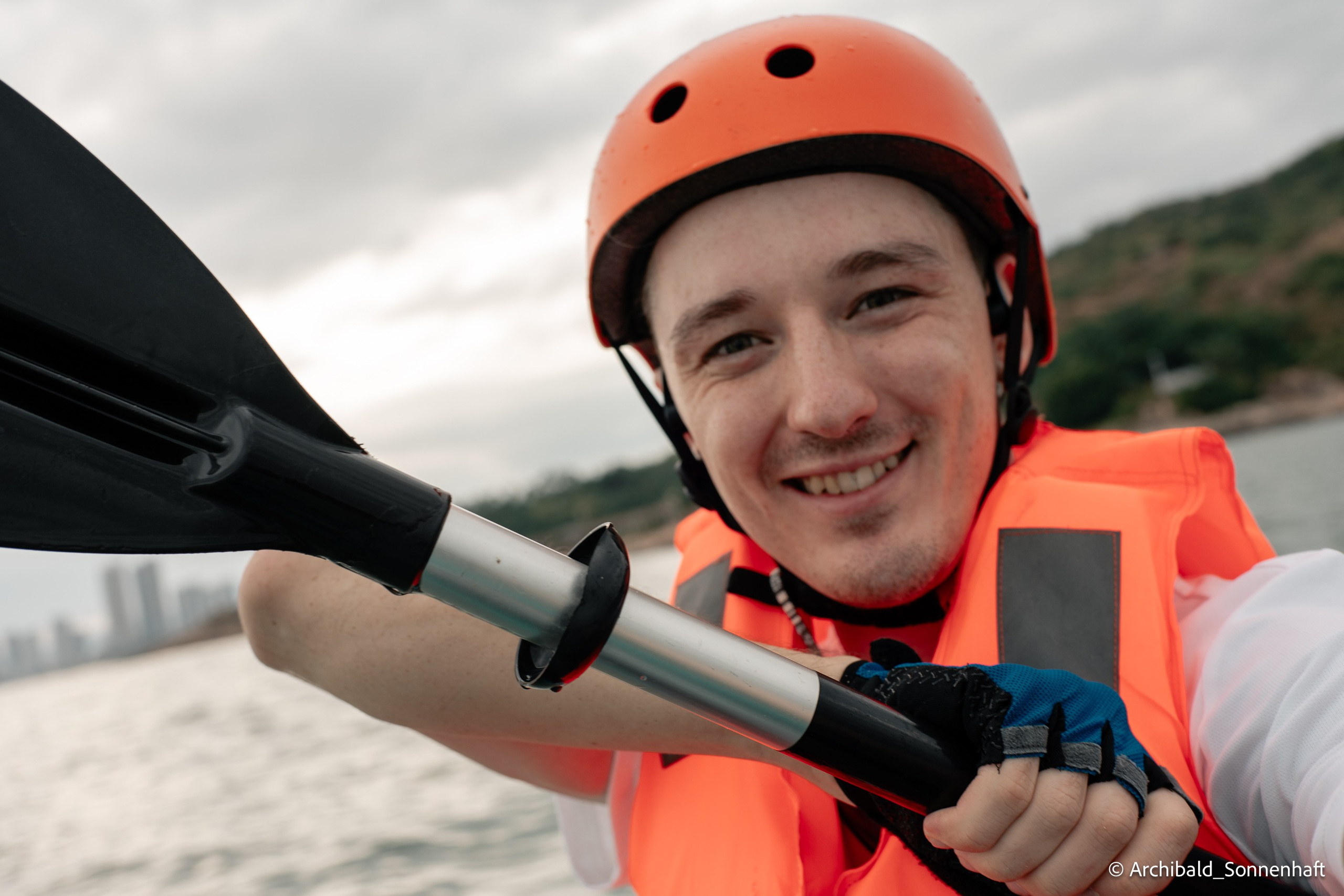Kayaking in Huizhou, China. Photographer in Guangzhou, China. Archibald Sonnenhaft