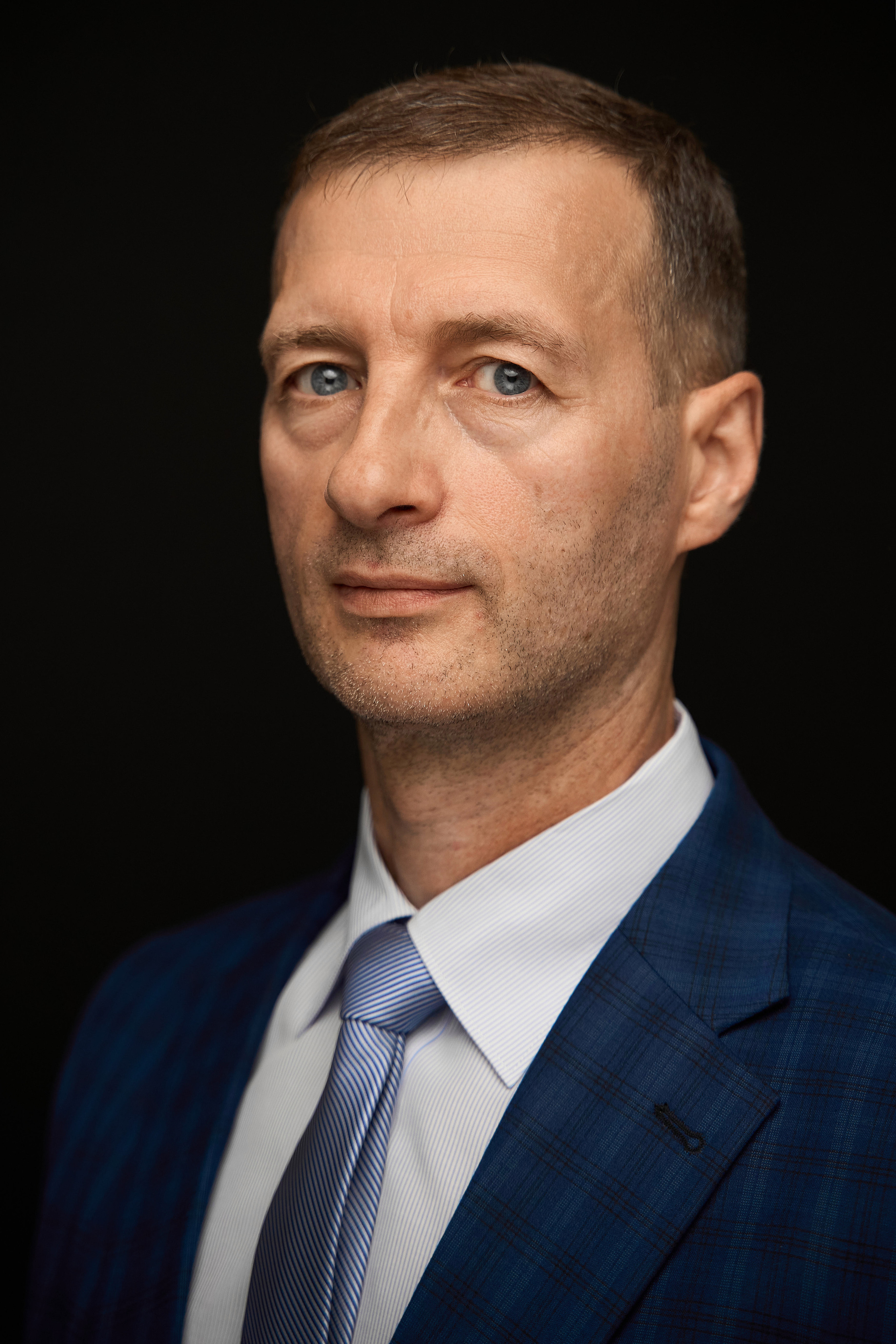 Владислав Антонов финансовый аналитик рынка крипты, финансовых и товарных рынков. Компания Битривер.