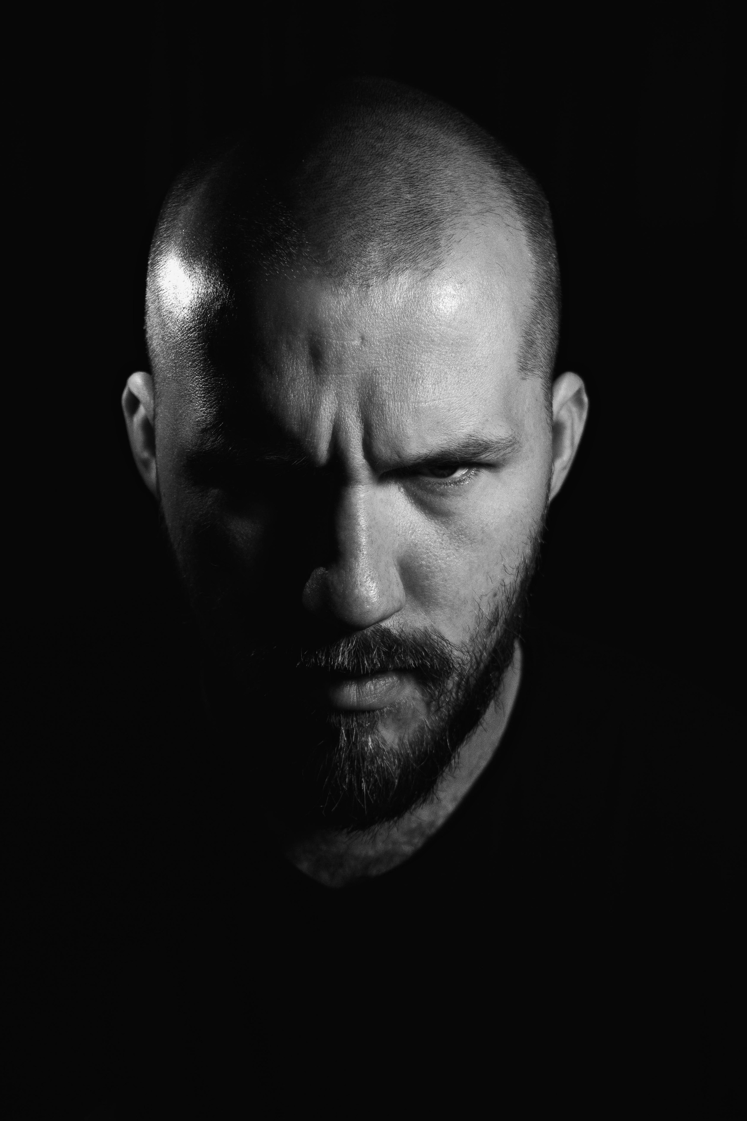 АВТОПОРТРЕТ. Репортажный и портретный фотограф Михаил Мартиросян