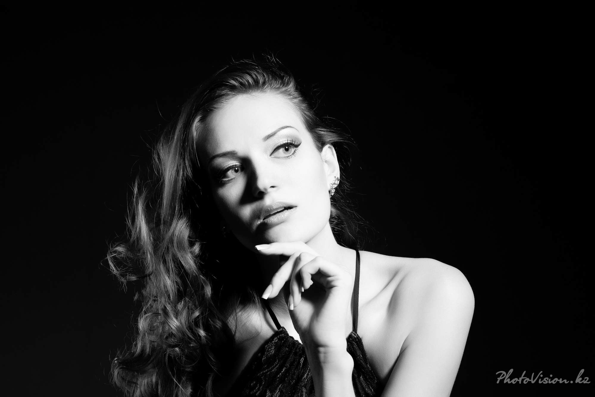 Индивидуальная. ONAY studio Алматы. Фотостудия Алматы. Фотограф Алматы. Недорогая фотосессия Алматы
