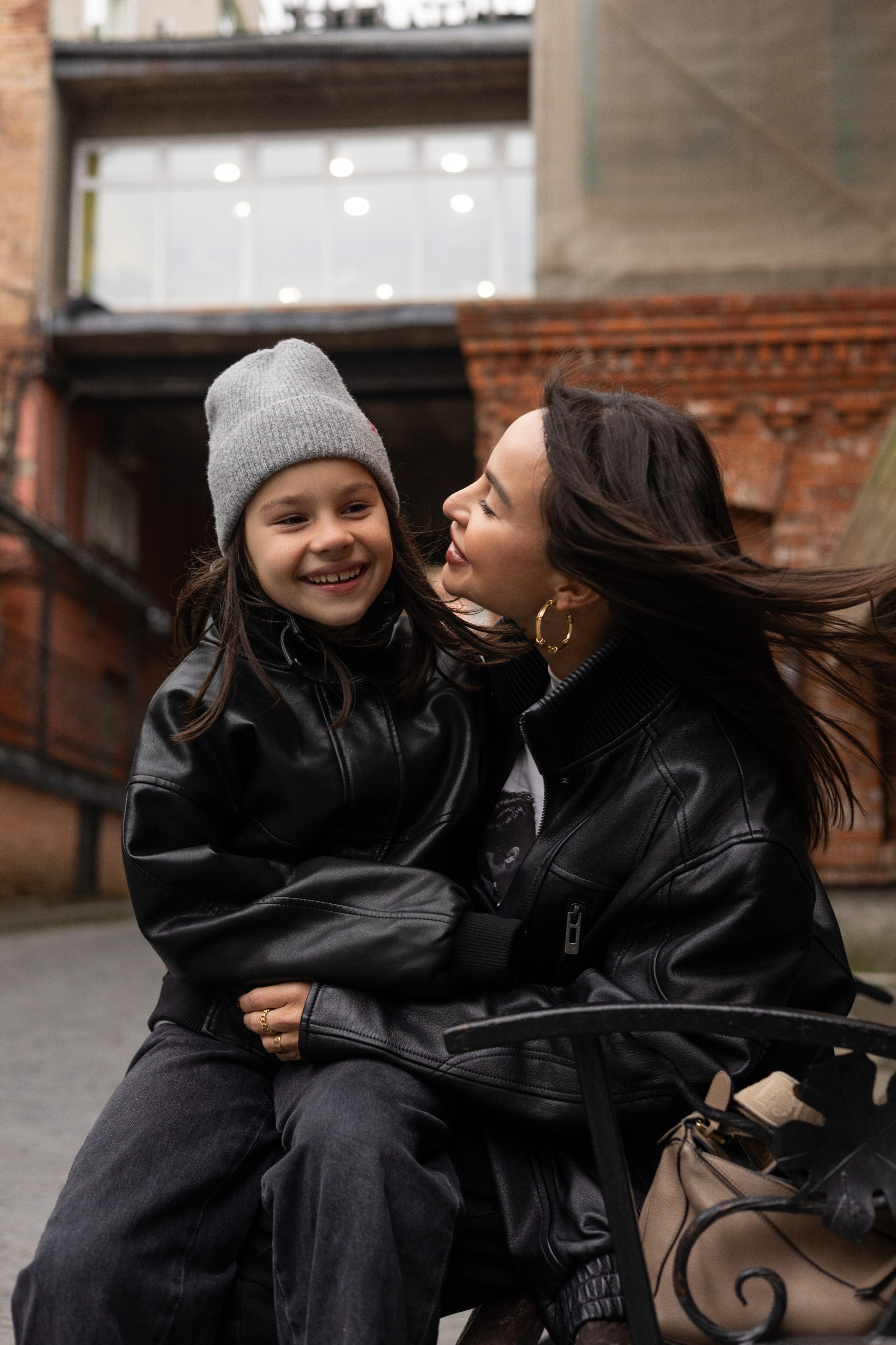 Вера с мамой. Портретный, свадебный, репортажный фотограф во Владивостоке Юлиана Джули Фокс