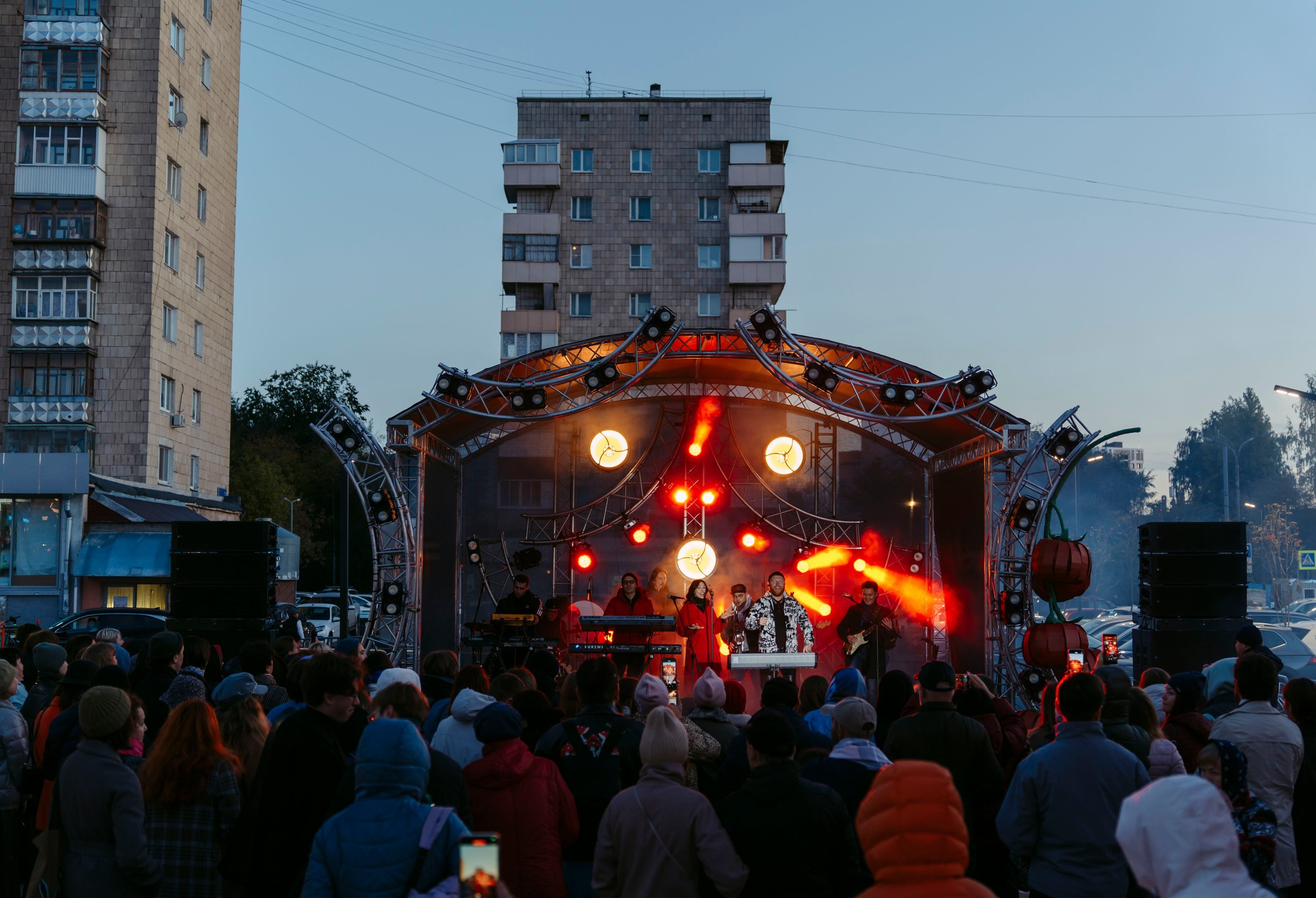 Очень! Осень, Московский рынок. Саша Копылов, фотограф в Казани