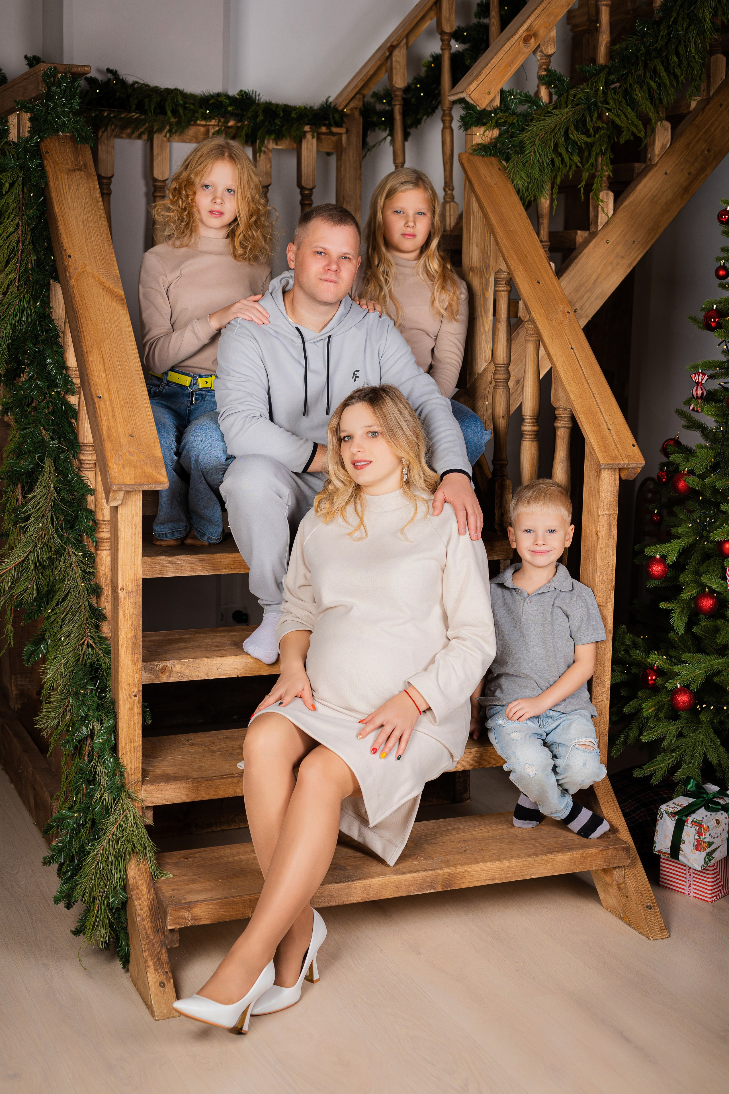 Анна, Игорь, Влада, София и Глеб. Фотограф ВИКА МЕДУЗА