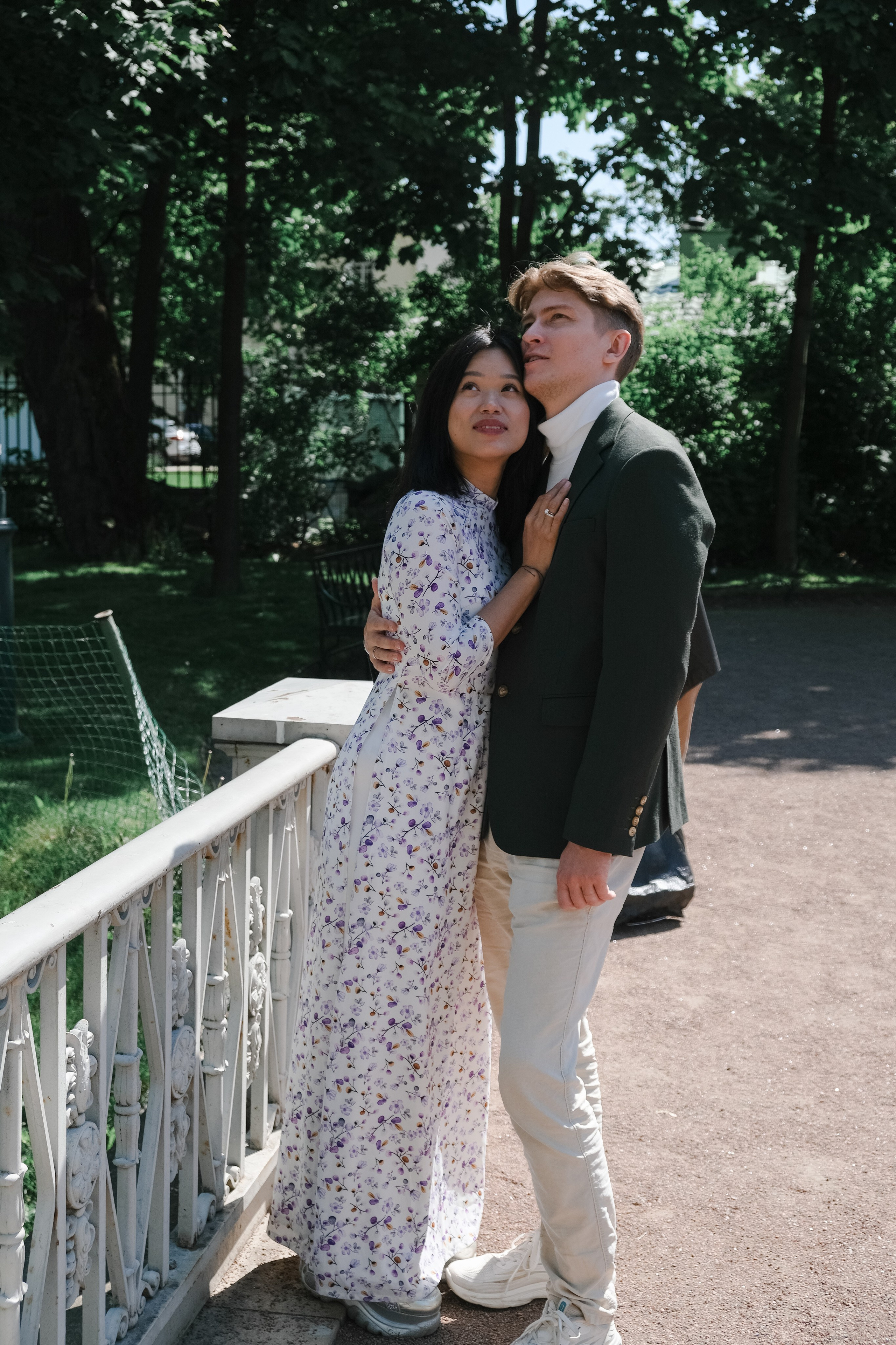 В саду. Питерский фотограф