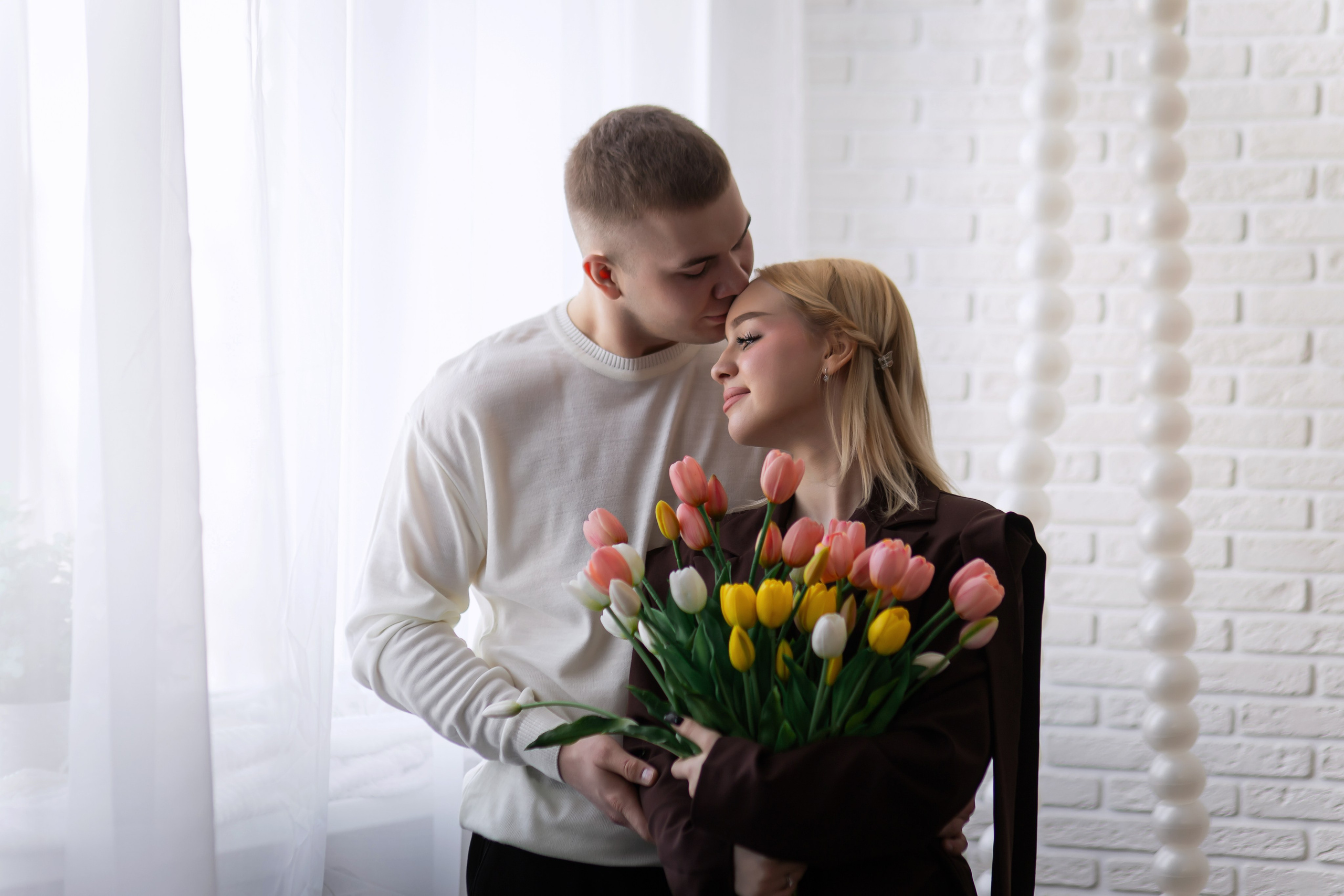 Ваши фотографии. Интерьерная фотостудия Background в Омске