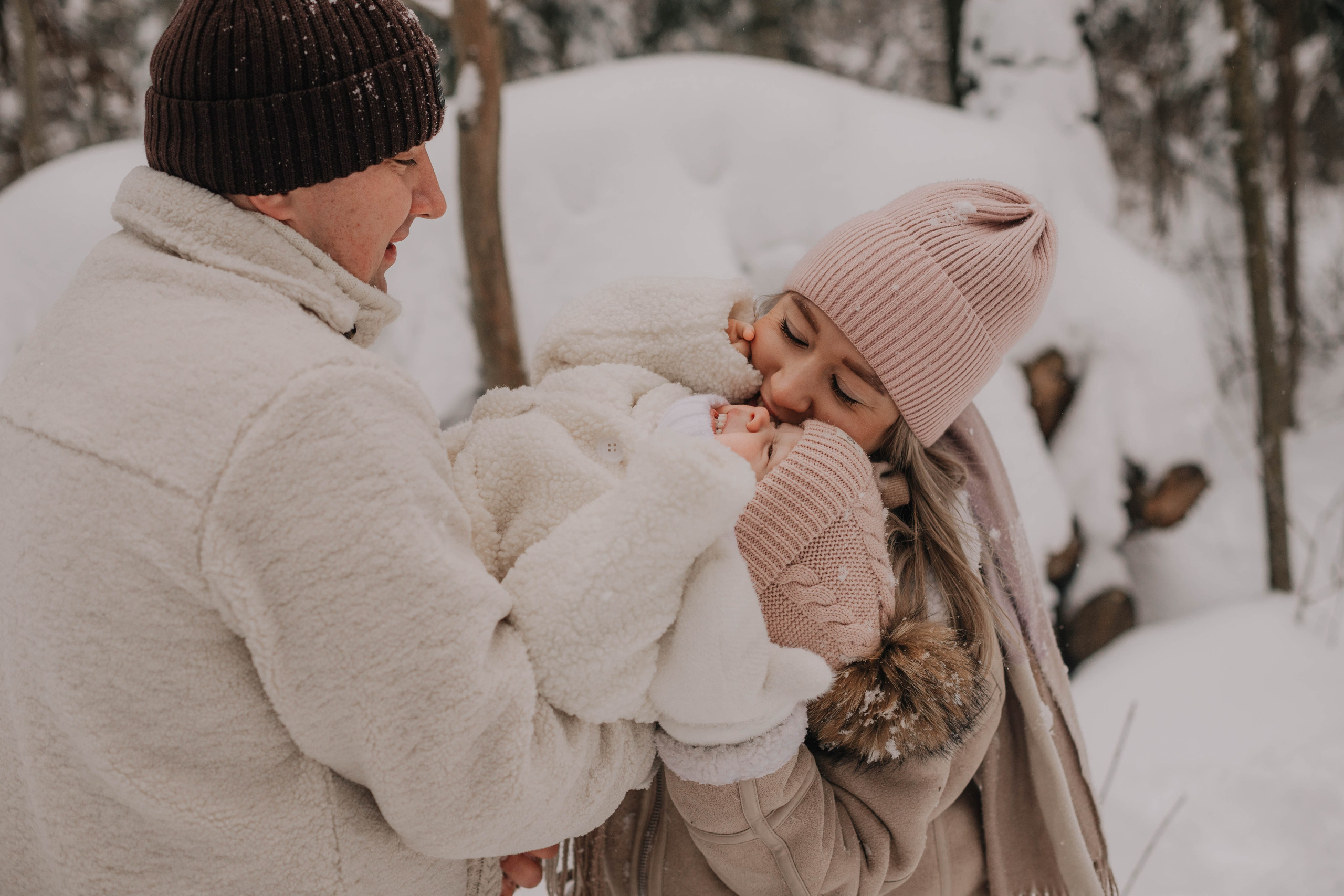 Лиля и семья Зимняя прогулка в лесу. Семейный и свадебный фотограф Видное Москва Екатерина Пятова