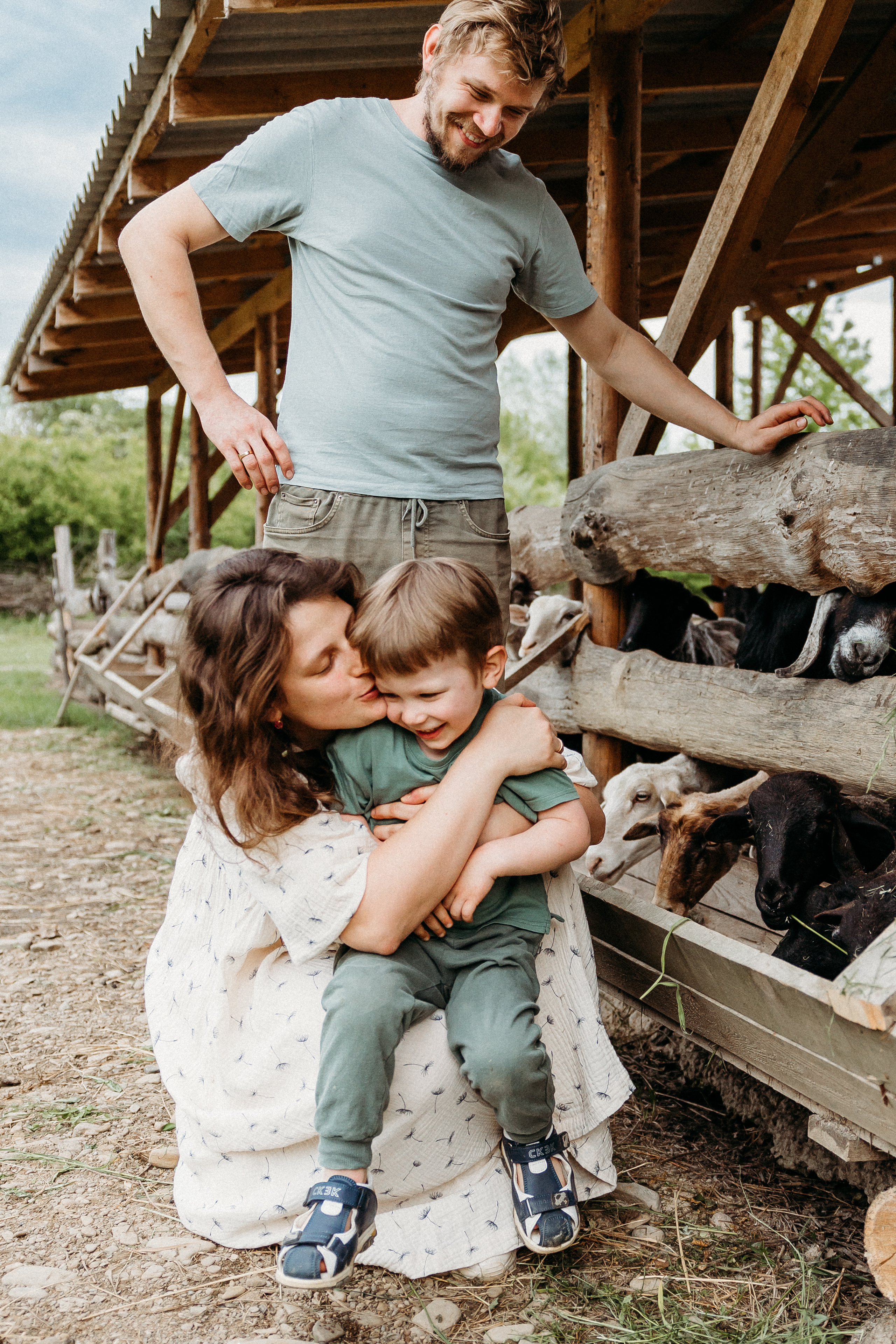 Карина, Гена и Сеня. Семейный и детский фотограф в Краснодаре. Фотограф новорожденных. Фотограф ньюборн. Фотограф родов Краснодар. Катя Угнивенко