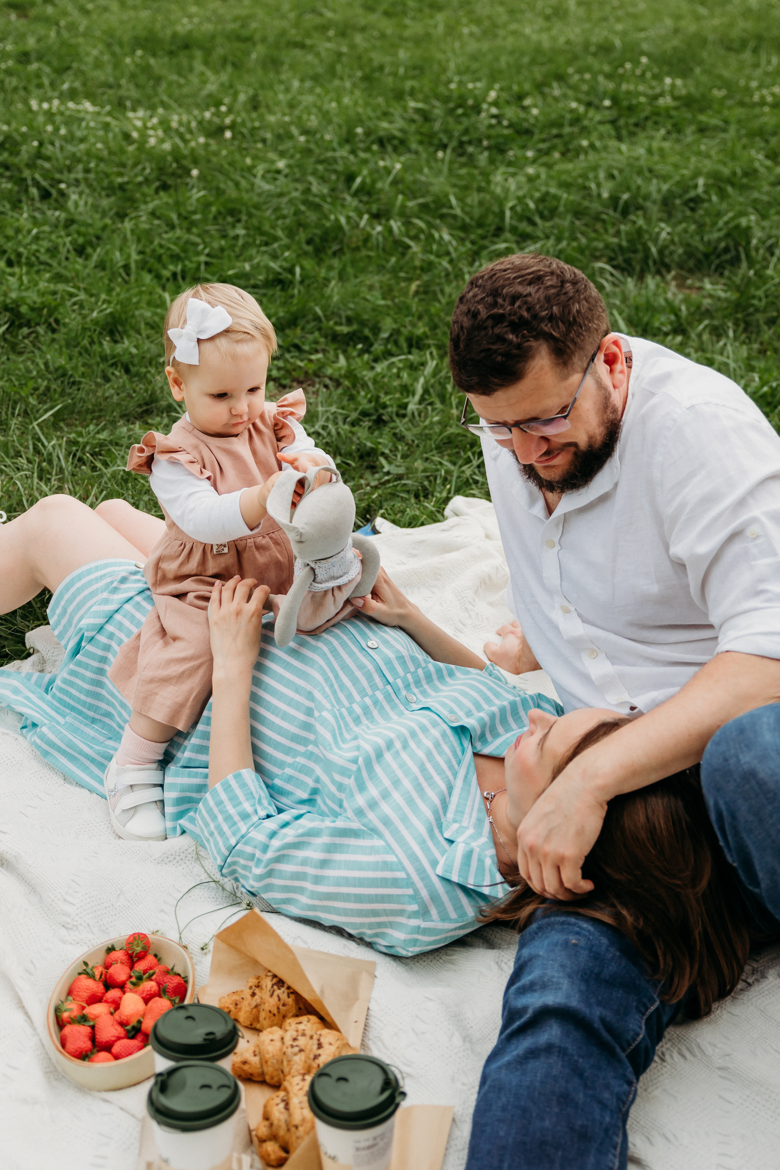 Ксения, Сергей и Есения. Семейный и детский фотограф в Краснодаре. Фотограф новорожденных. Фотограф ньюборн. Фотограф родов Краснодар. Катя Угнивенко