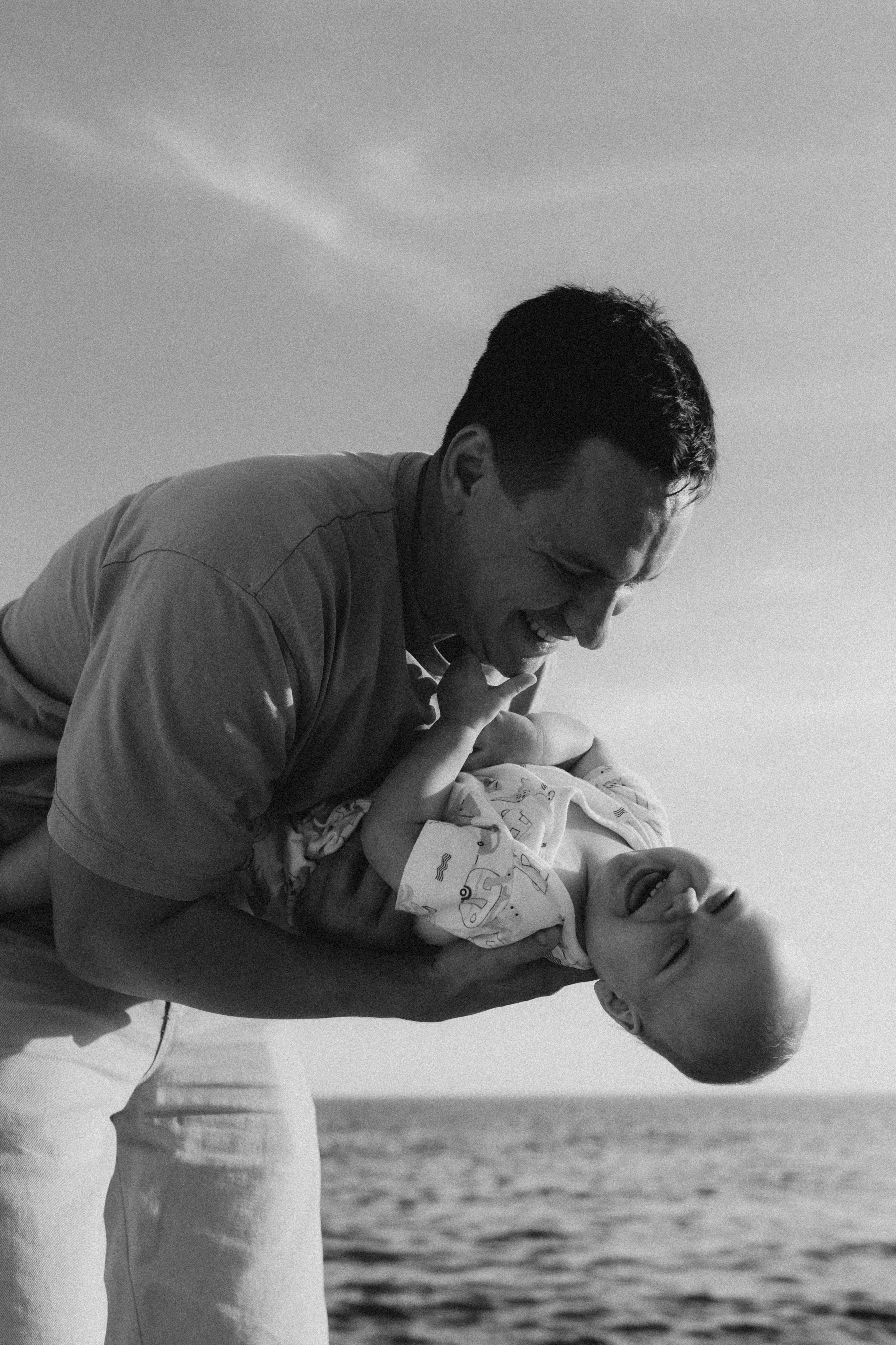 Прогулка у моря. Анастасия Кацуба. Фотограф материнства и семейный фотограф. Валенсия