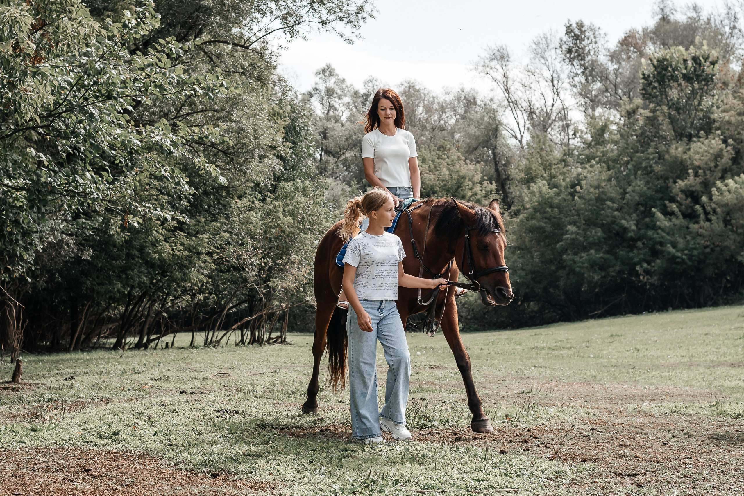 Фотосессия с лошадью, на лошади фото, фотография с конем. Фотограф Лилия Арсланова Уфа Стерлитамак. Свадебные и семейные фотосесссии