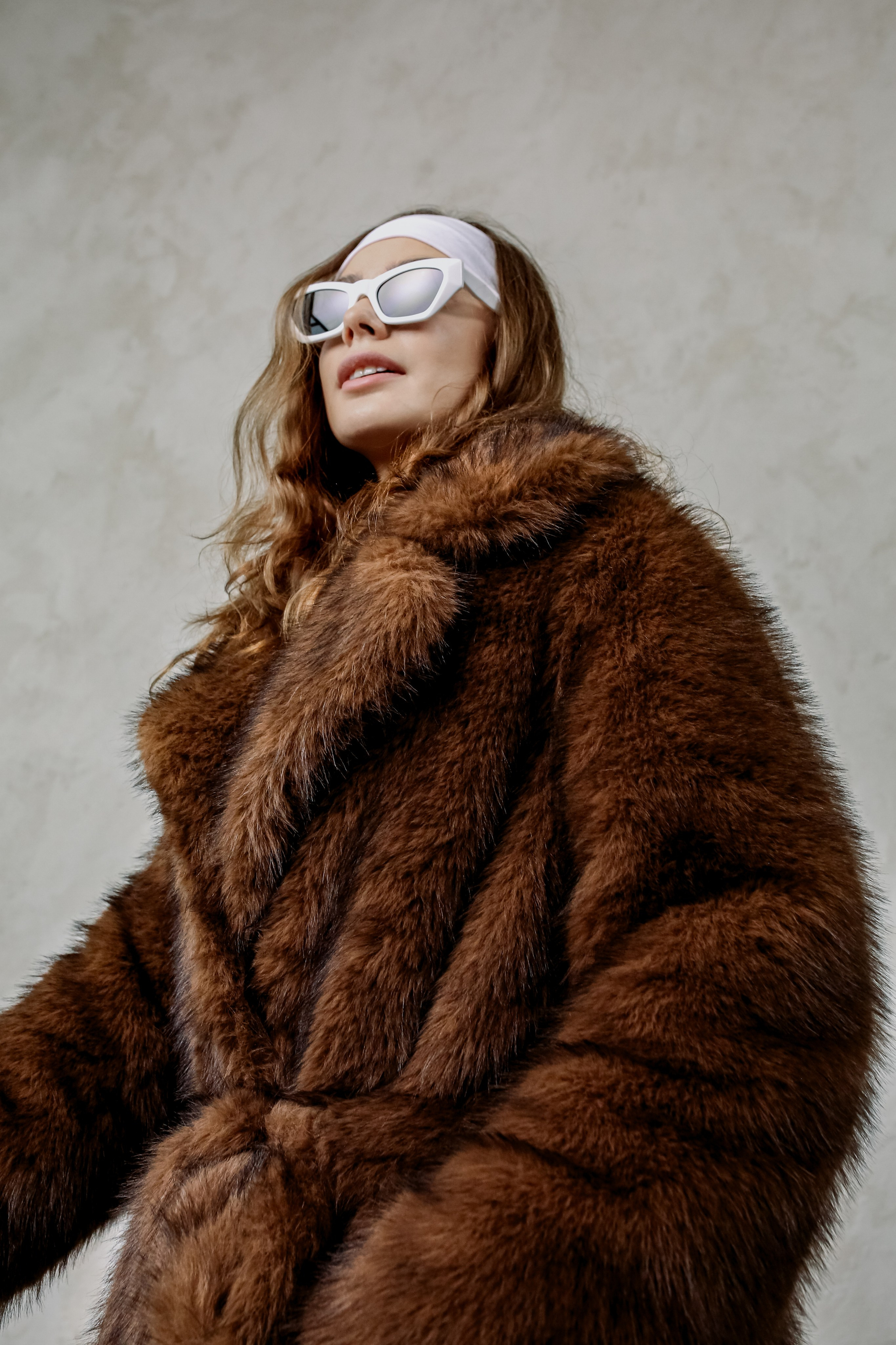 КАТАЛОГ ДЛЯ БРЕНДА ВЕРХНЕЙ ОДЕЖДЫ MISHKA. Бренд, контент фотограф в Волгограде Елена Даньшина