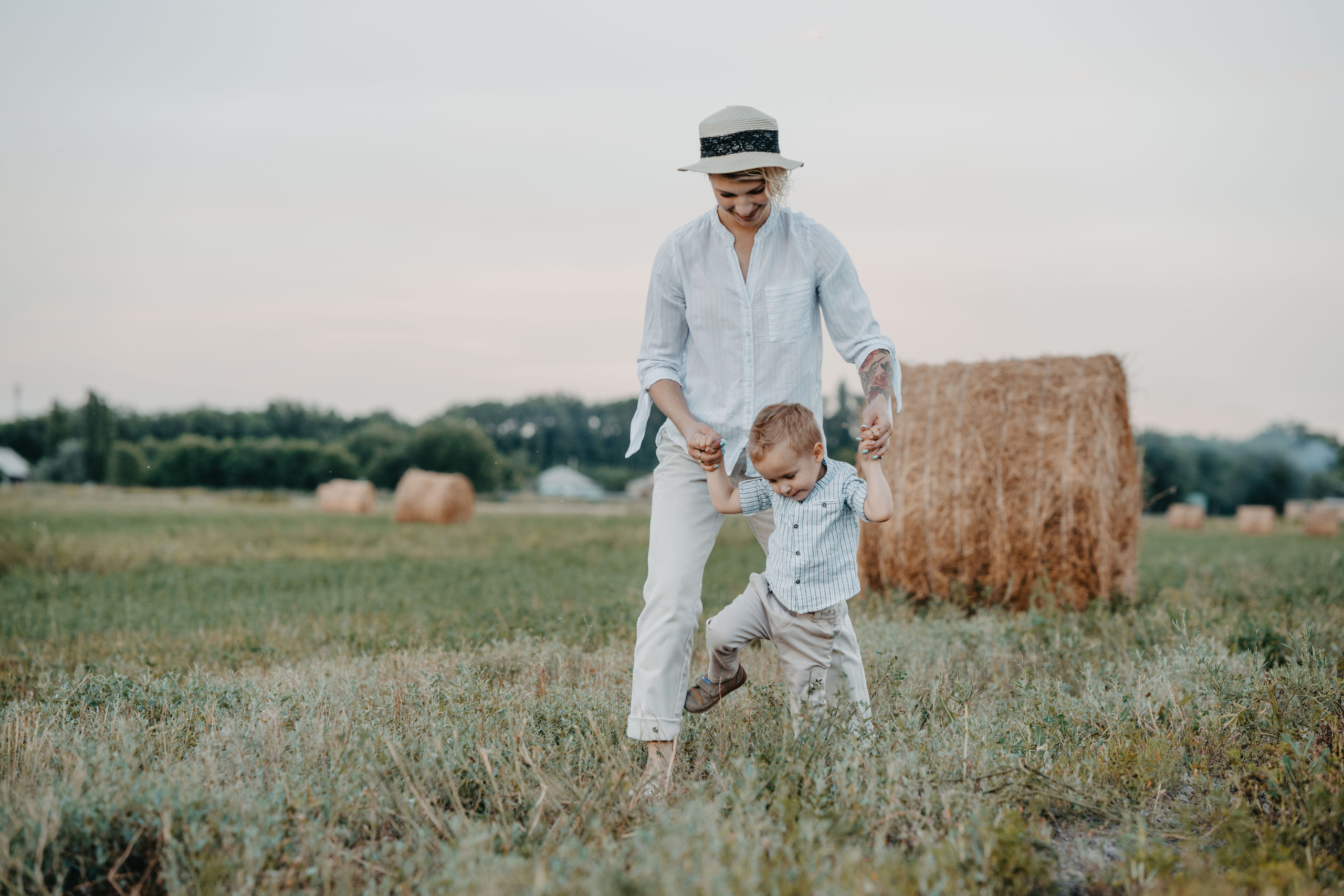 Дарья и Марк на закате. Семейный фотограф, женский фототерапевт