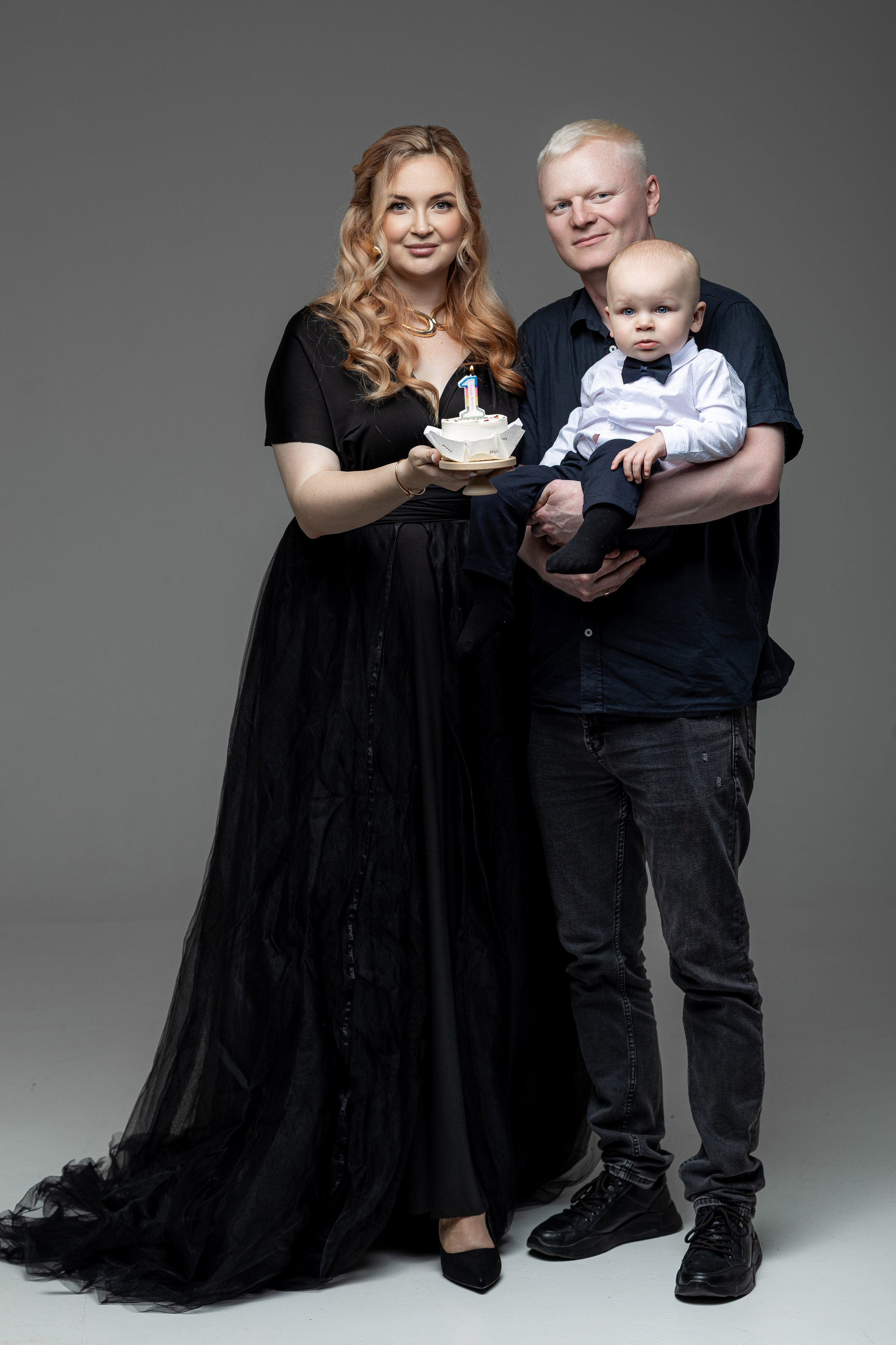 Студийный фотограф в Караганде Алексей Баранов. Фотограф Алексей Баранов. Фотостудия Flash. Семейные фотосессии в Караганде. Индивидуальные фотосессии, детские фотосессии, парные фотосессии в Караганде. Интерьерная фотосессия в Караганде. Семейный фотограф Алексей Баранов. Детский фотограф Алексей Баранов. Художественный фотограф Алексей Баранов. Свадебный фотограф Алексей Баранов. Черно-Белая съемка в Караганде. Самые лучшие семейный и детские фотосессии в Караганде. 