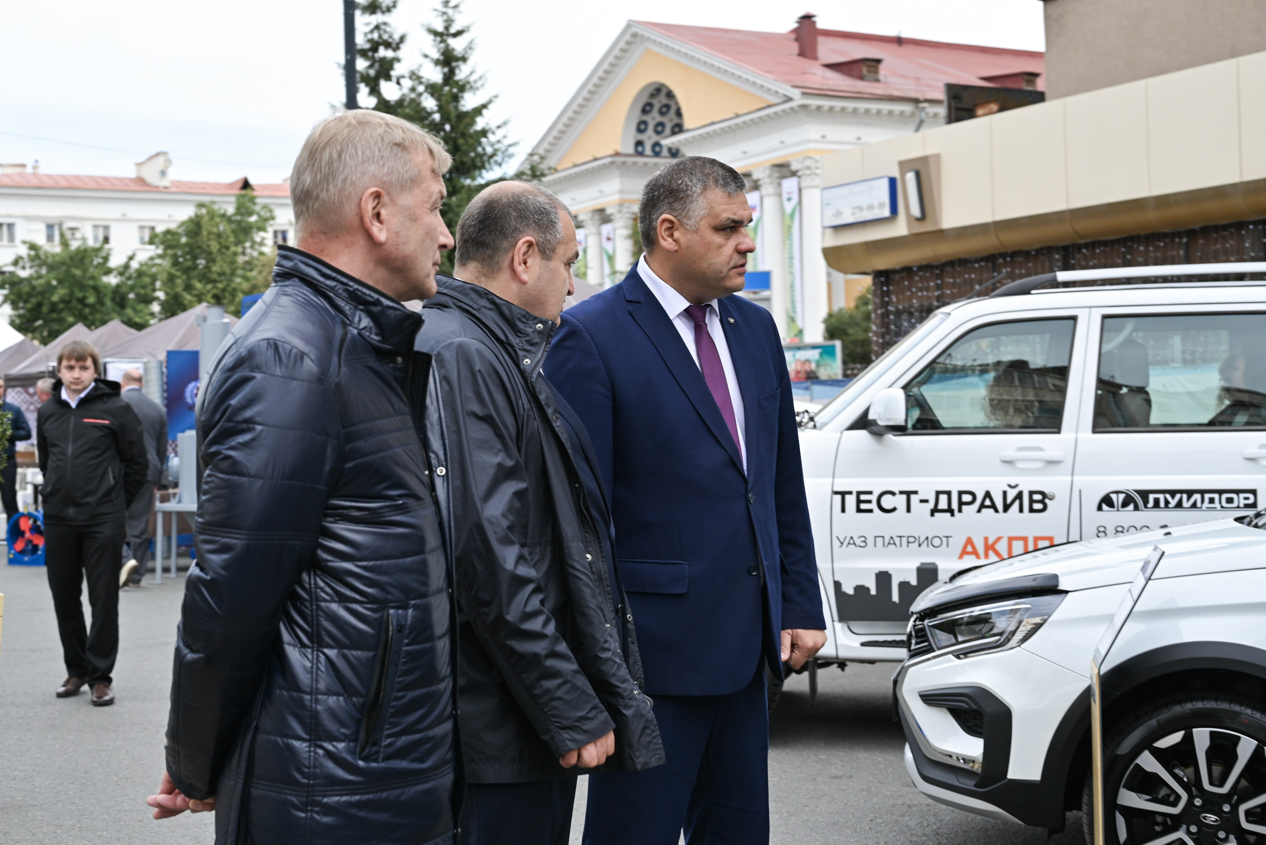 ЛУИДОР выставка. Свадебный и семейный фотограф в Уфе Александров Максим