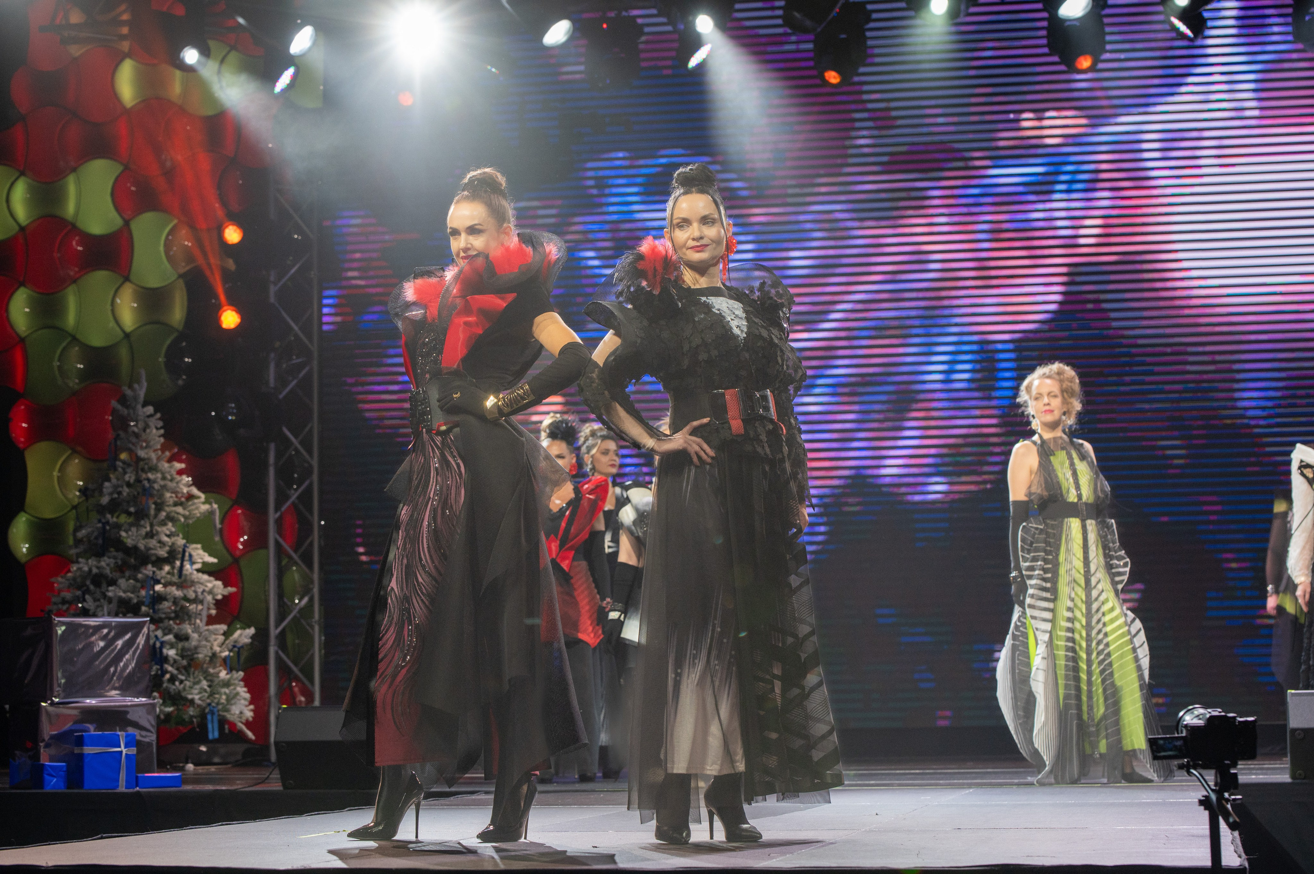 Большая новогодняя тусовка. Фотоуслуги, услуги фотографа, фотографирование важных событий