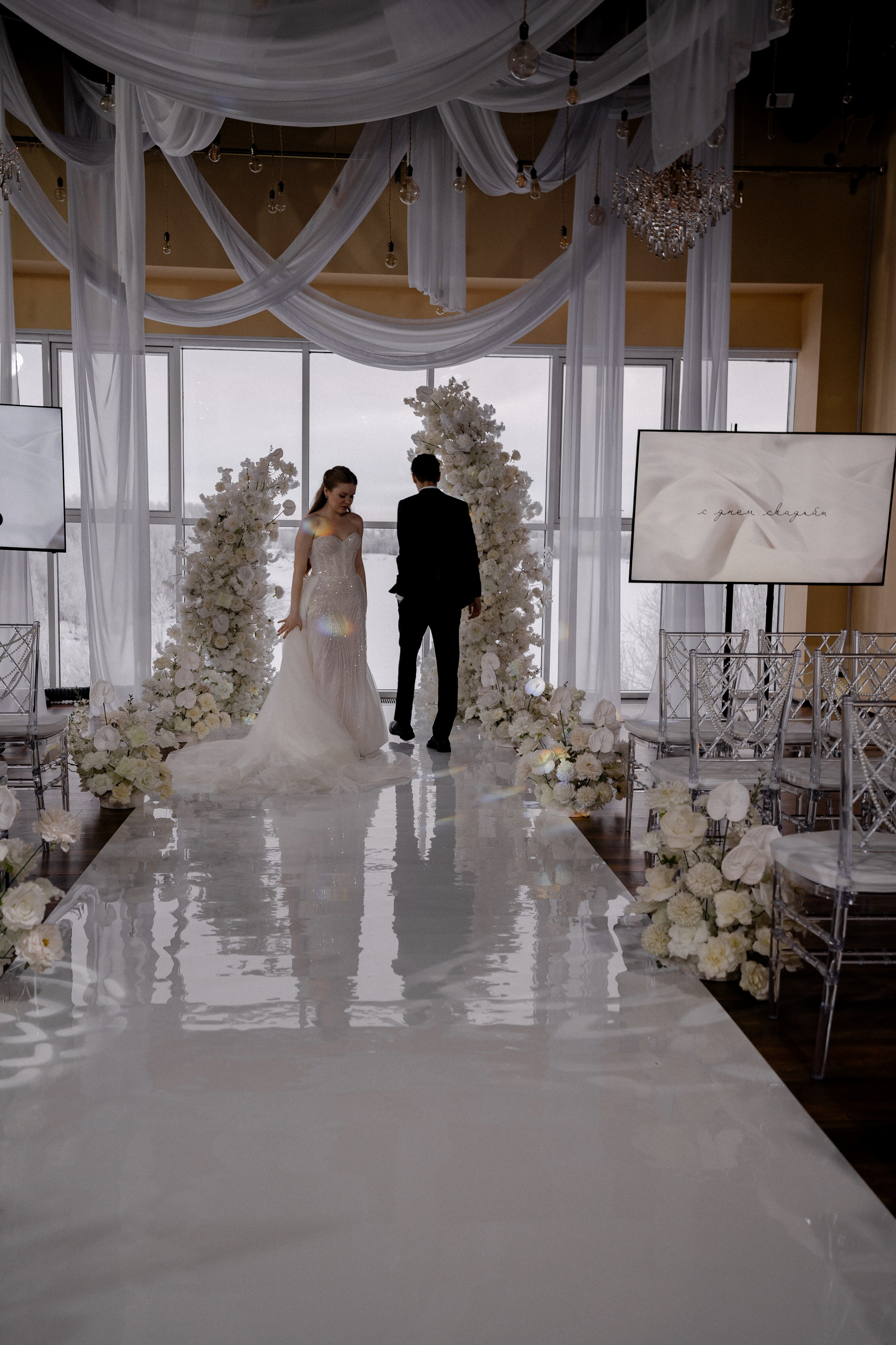 СВАДЕБНАЯ СЬЕМКА СБОРОВ В ОТЕЛЕ И ВЫЕЗД НА ЦЕРЕМОНИЮ (СНЯТО В СИБИРЕ В НИЖНЕВАРТОВСКЕ). Профессиональный фотограф, Санкт-Петербург — Виктория Богомолова