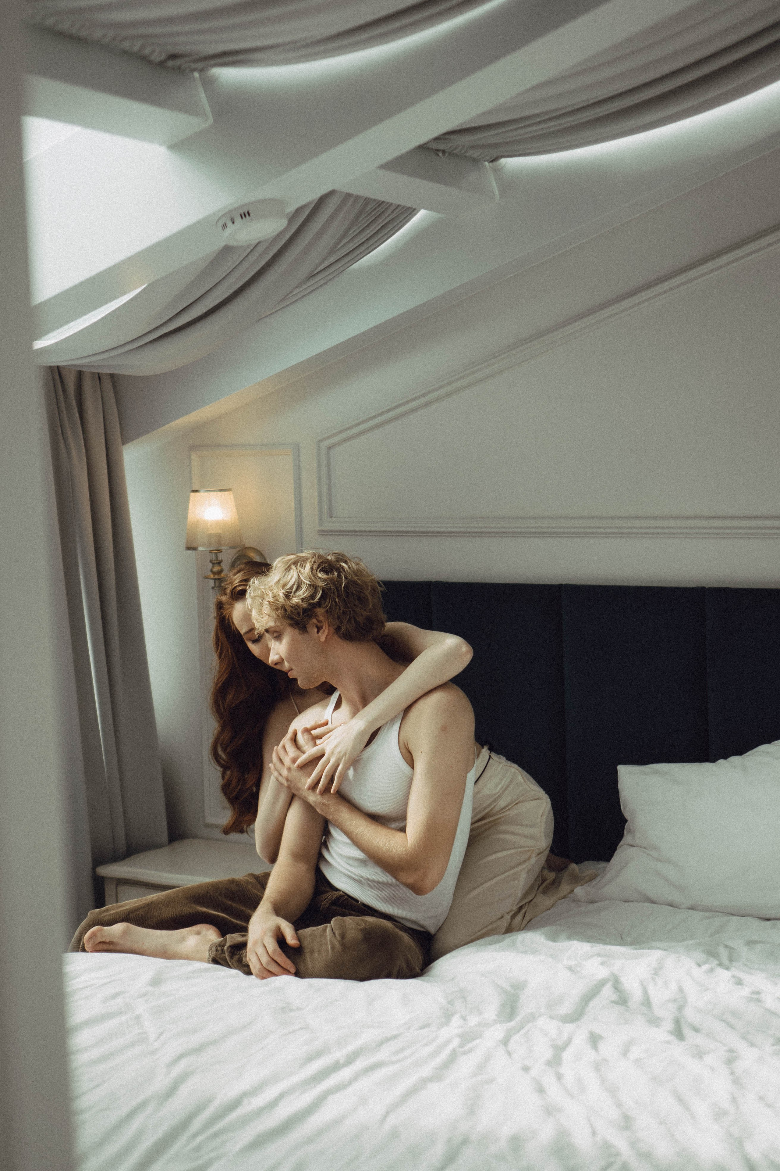 СВАДЕБНАЯ СЬЕМКА В ОТЕЛЕ. СБОРЫ ЖЕНИХА И НЕВЕСТЫ И ТАКЖЕ ТОР И ПОДГОТОВКА К ПРОГУЛКЕ. Профессиональный фотограф, Санкт-Петербург — Виктория Богомолова