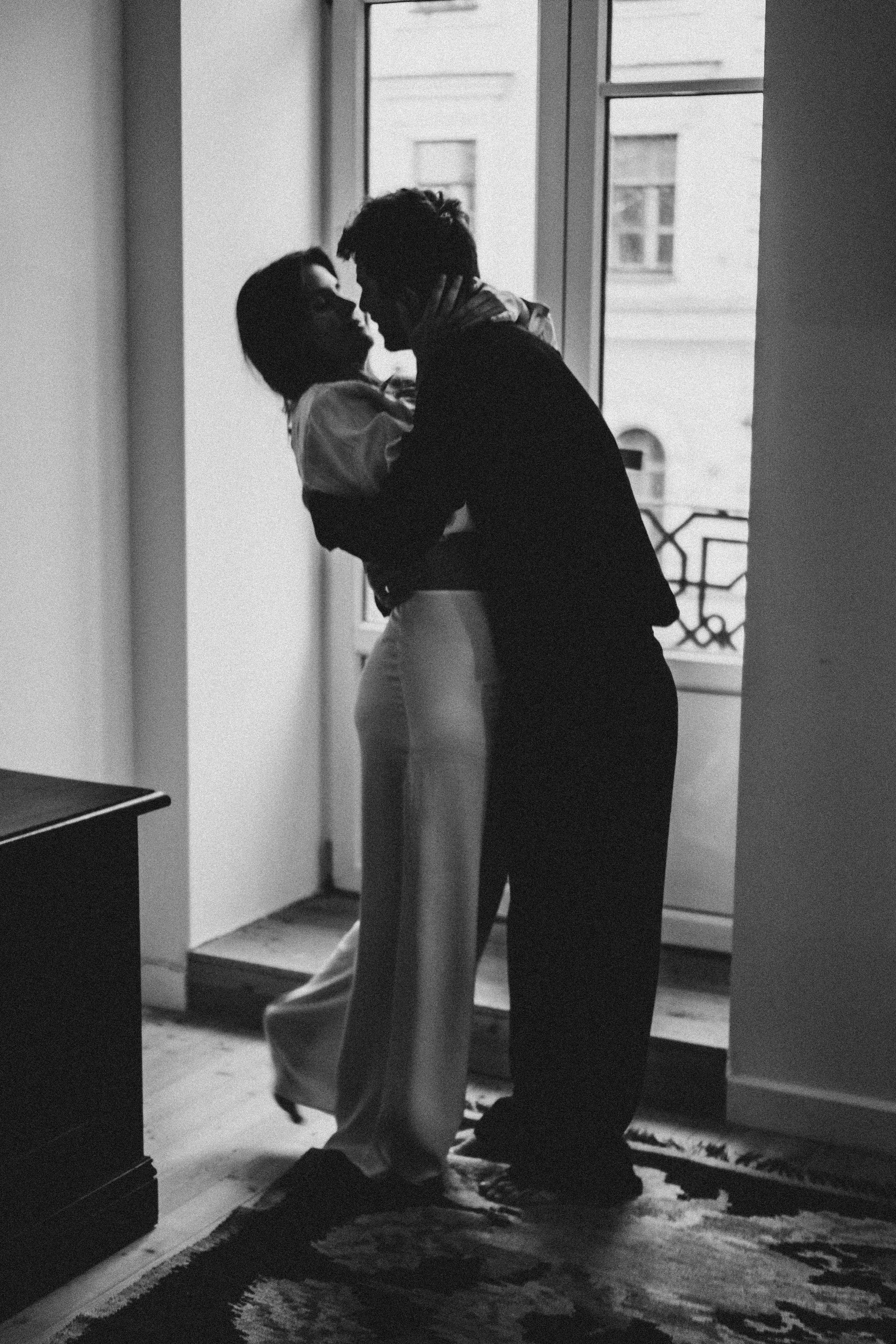 СБОРЫ ЖЕНИХА И НЕВЕСТЫ В УЮТНОЙ КВАРТИРЕ В ЦЕНТРЕ САНТК-ПЕТЕРБУРГА. Профессиональный фотограф, Санкт-Петербург — Виктория Богомолова