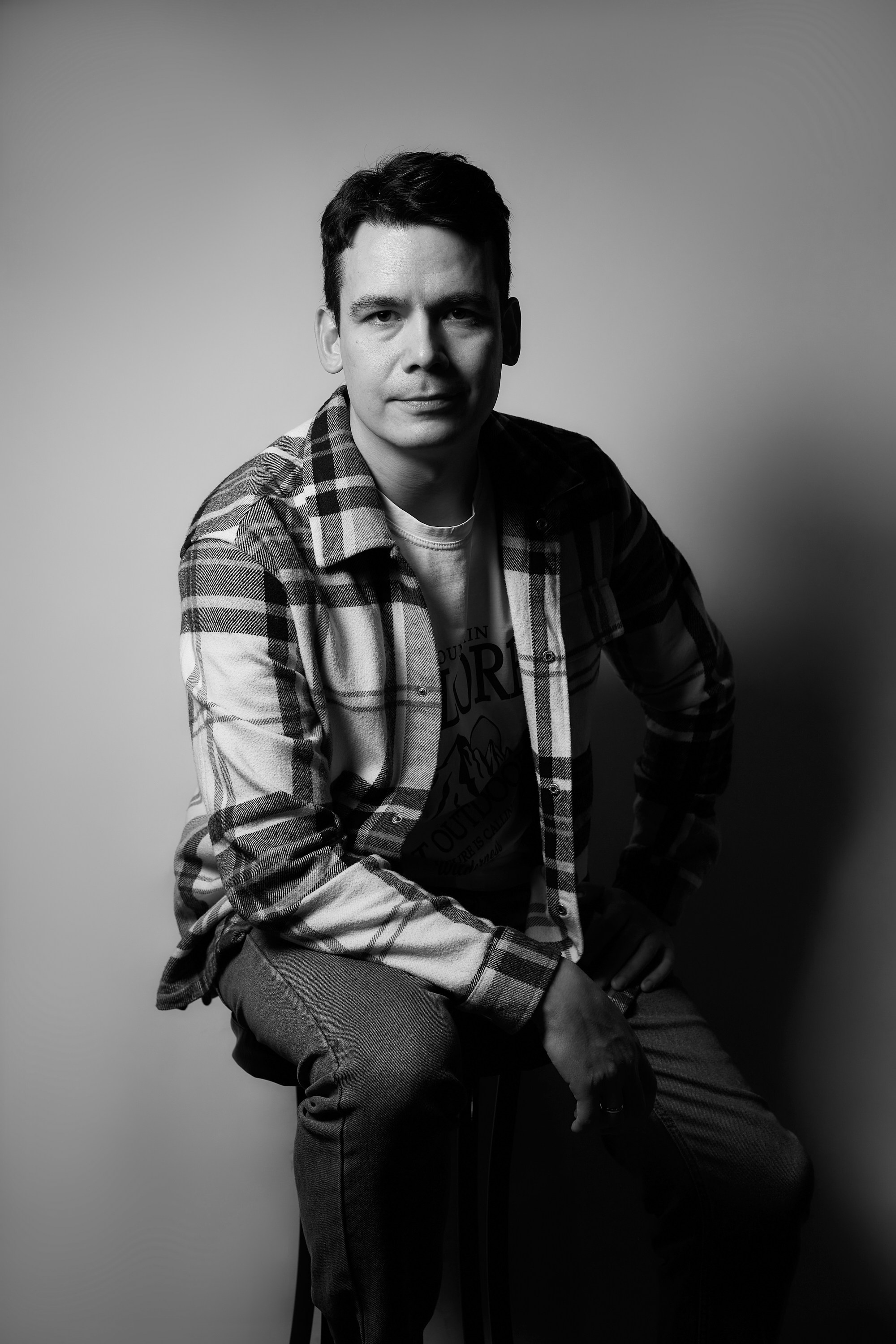 У меня дома (ЧБ)