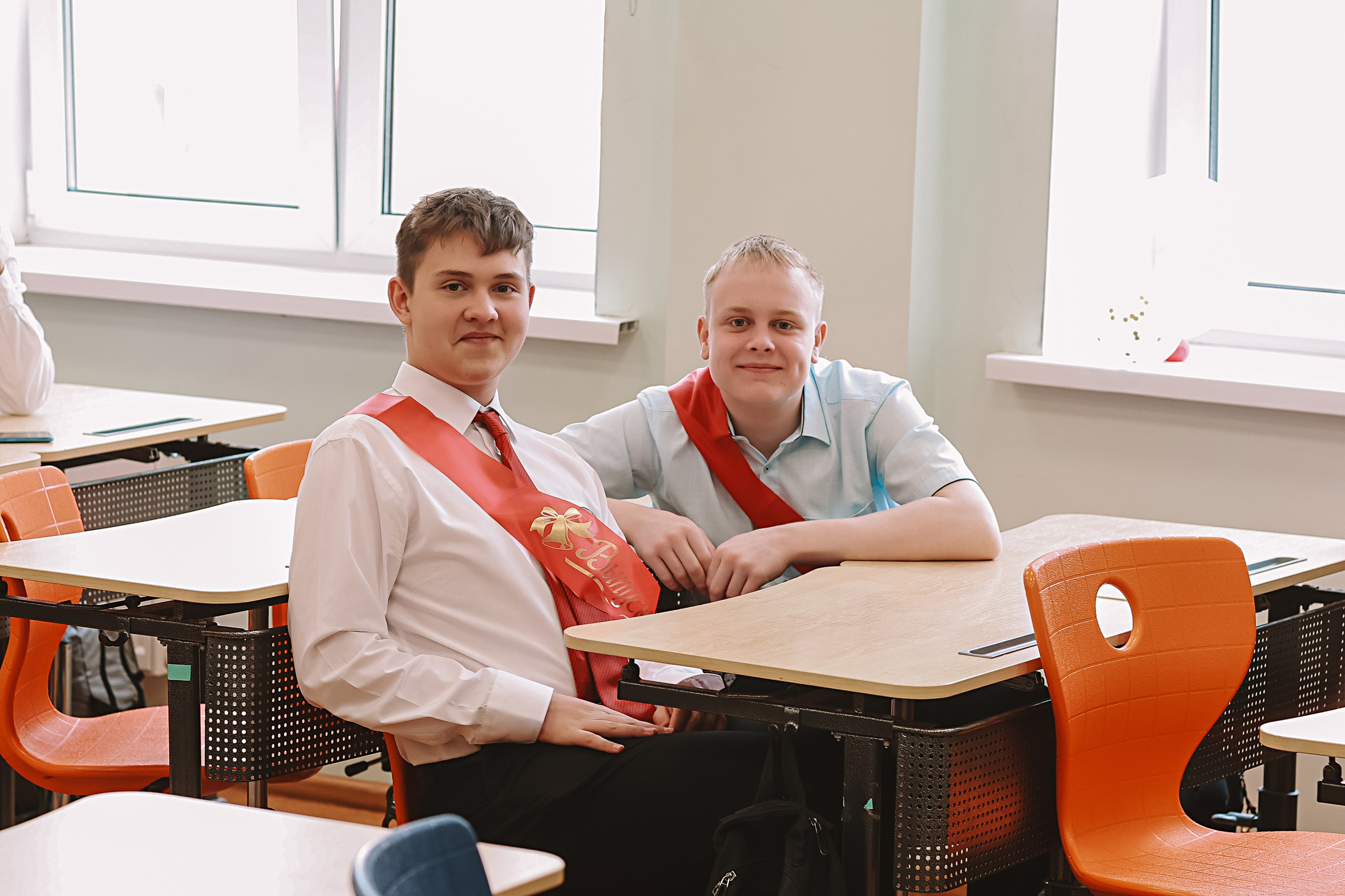 Последний звонок. Семейный фотограф Тюмень, фотограф на роды Салмина Мария