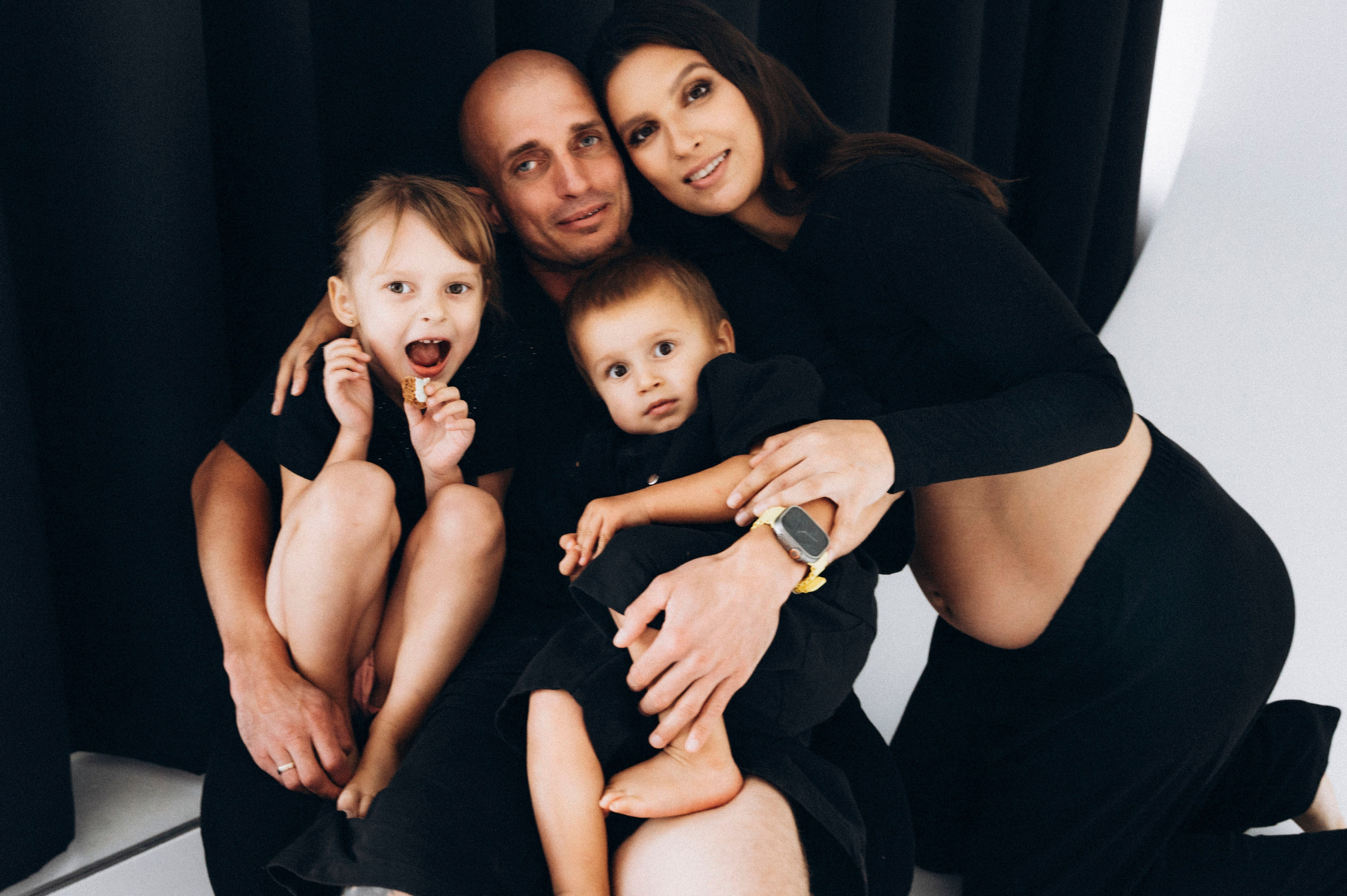 Кристина. Профессиональный фотограф беременности в СПБ. Стильные фотосессии беременности в стиле минимализм и классическая фотография