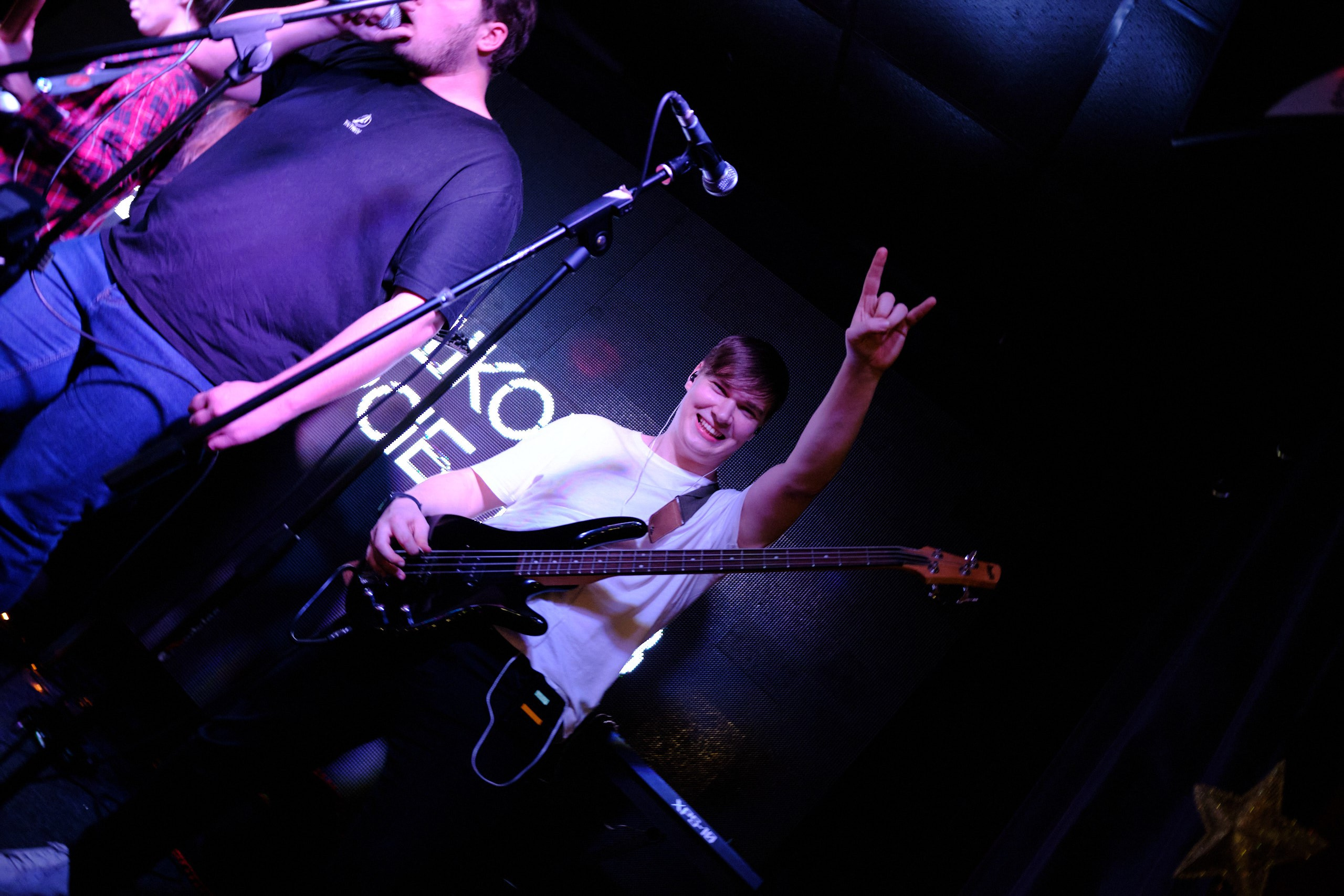 CocoBongo. Антон Ив