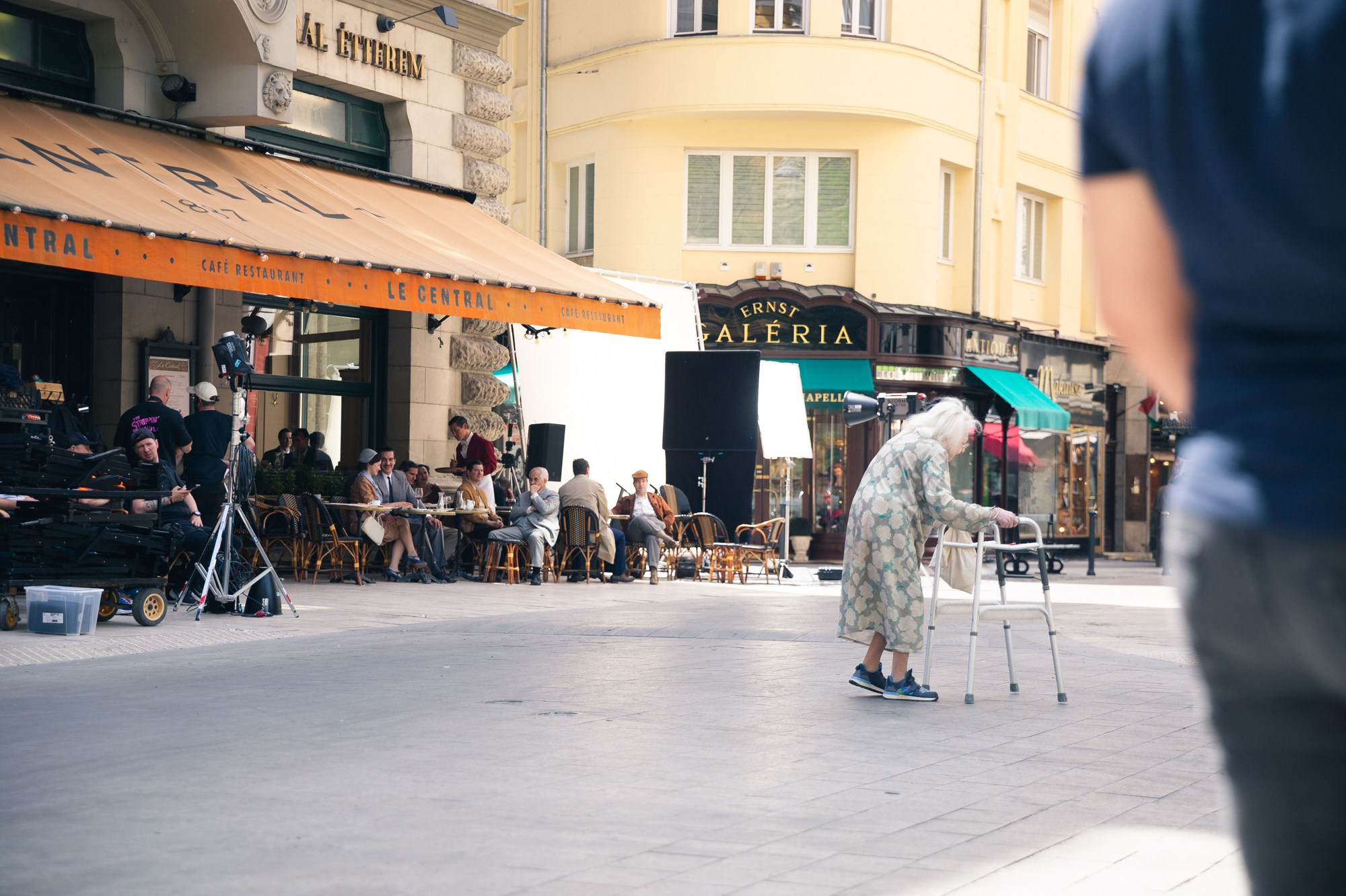 Dinner with Audrey. Behind the Scenes. Photographer in Budapest  — Yura Knyazev