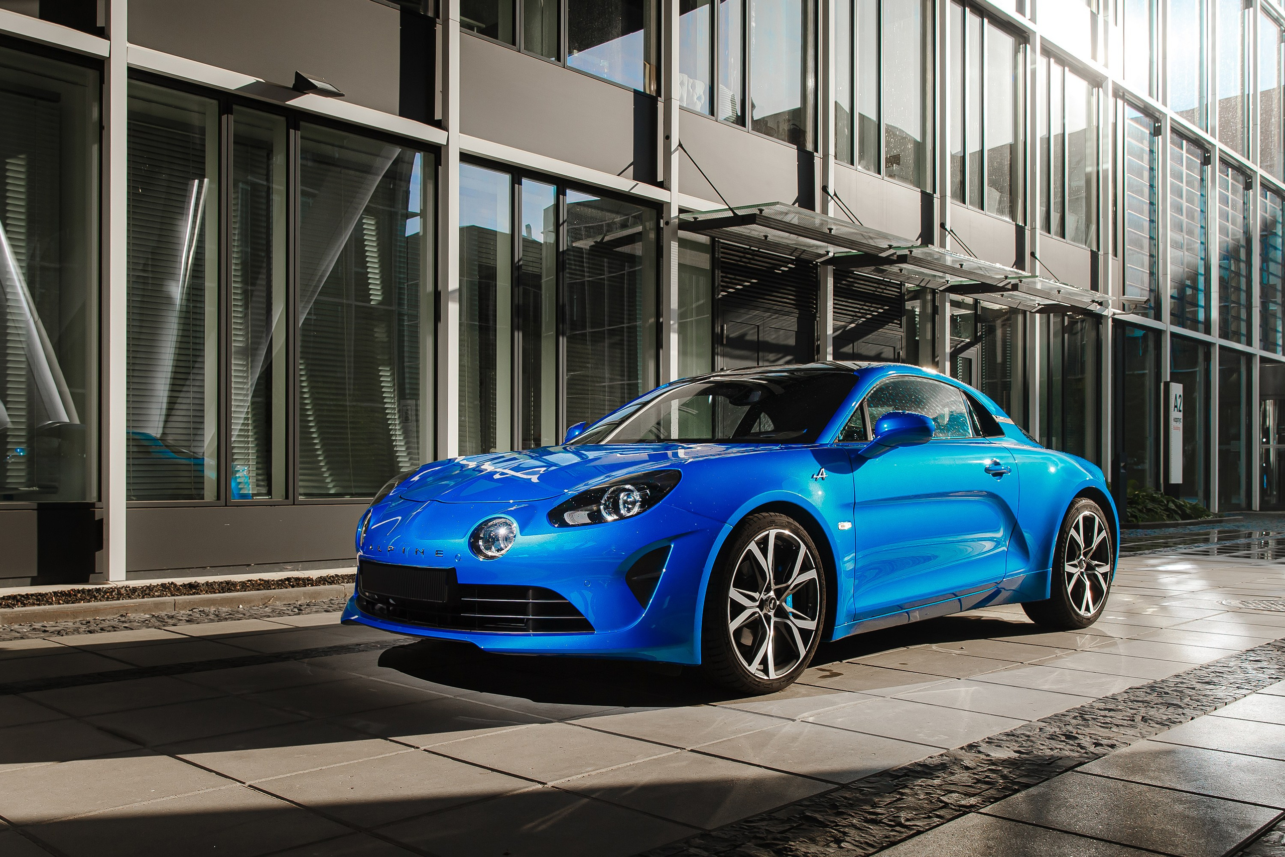 Alpine A110. Фотограф Дмитрий Питерский