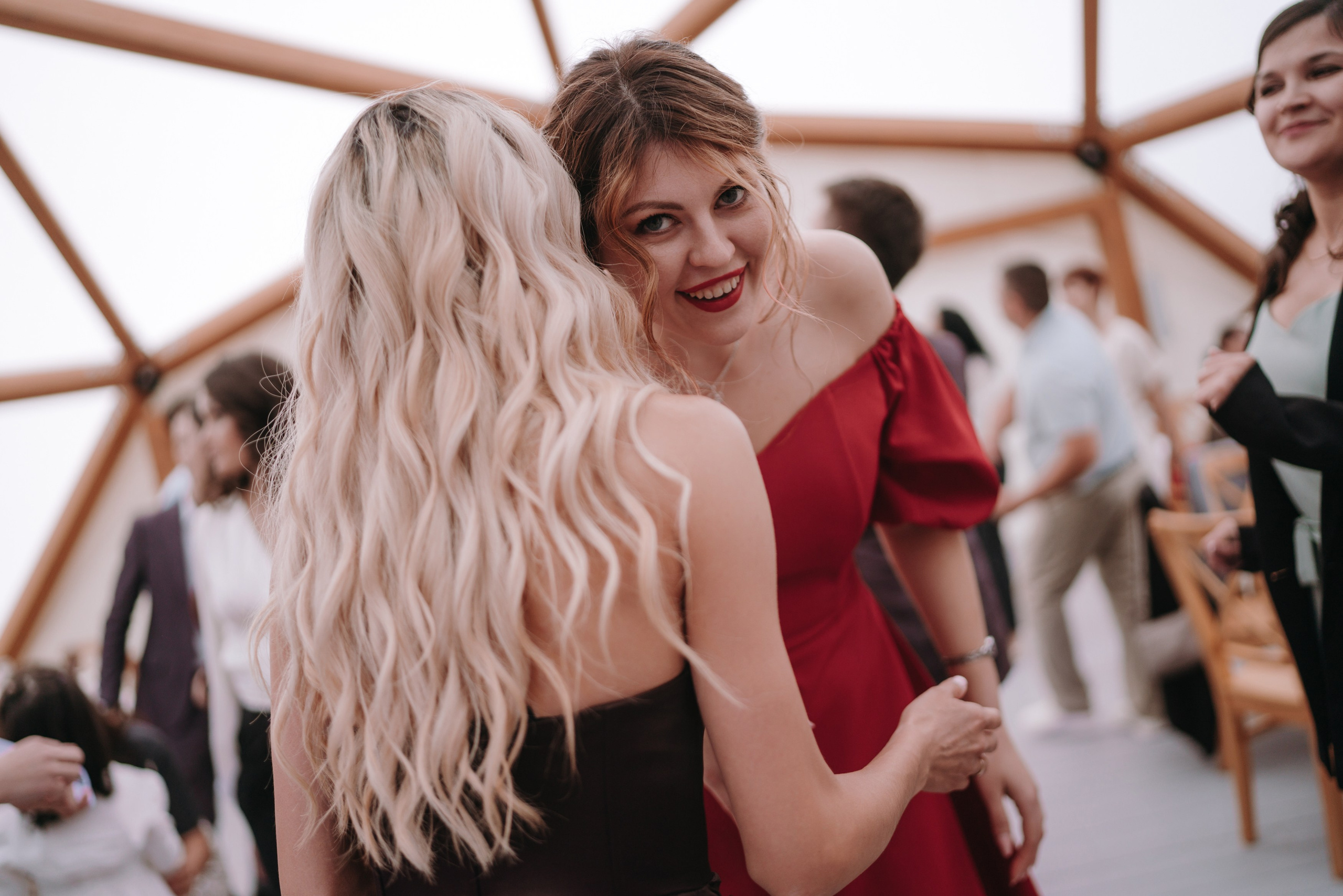 Свадебная фотосессия Радика и Дианы — Уфа, Nesterov Plaza, ЖК Империал, Президент Отель, шатёр М5