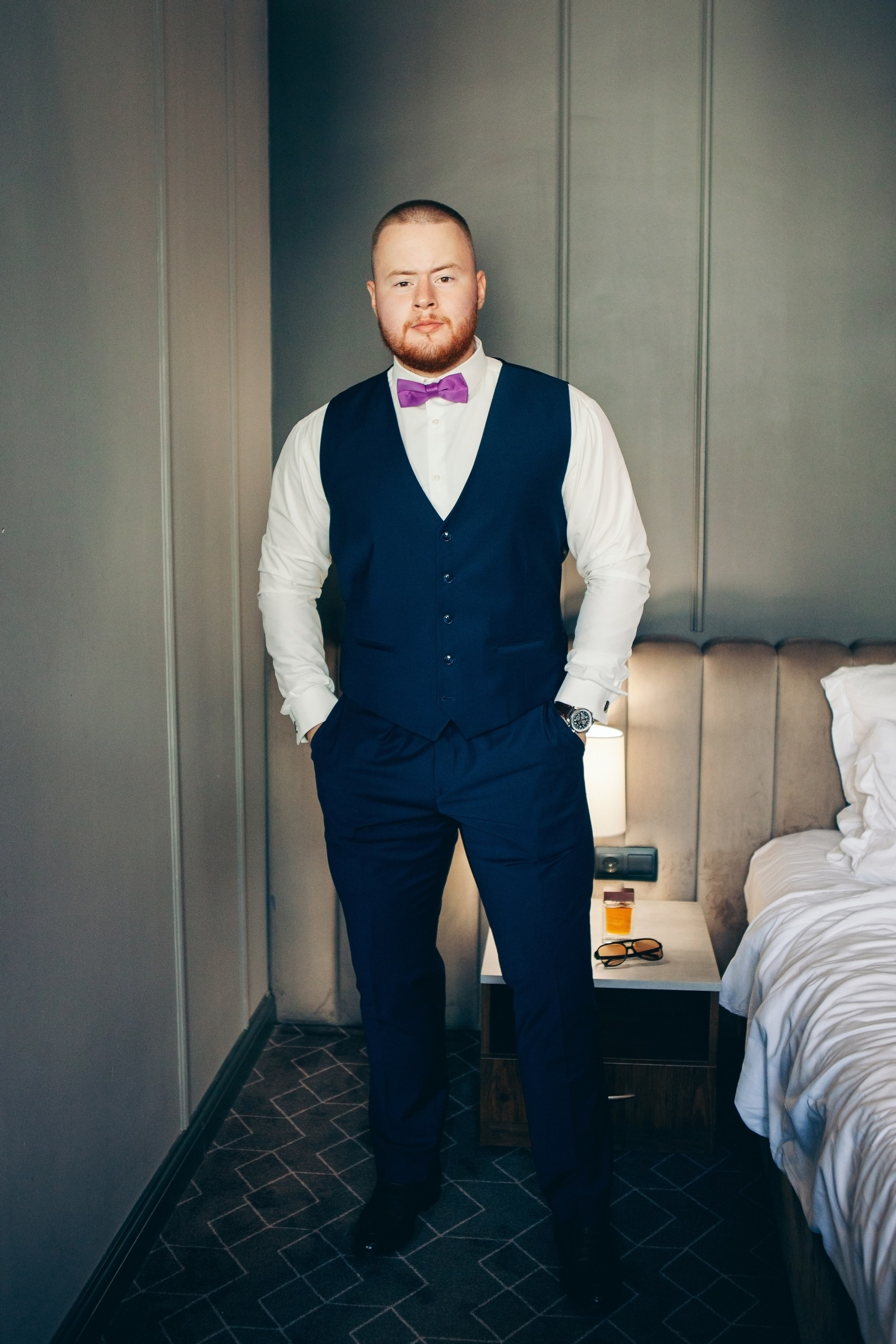 Свадебная фотосессия в отеле hartwell hotel и на патриарших прудах. Фотограф Ольга Ефремова