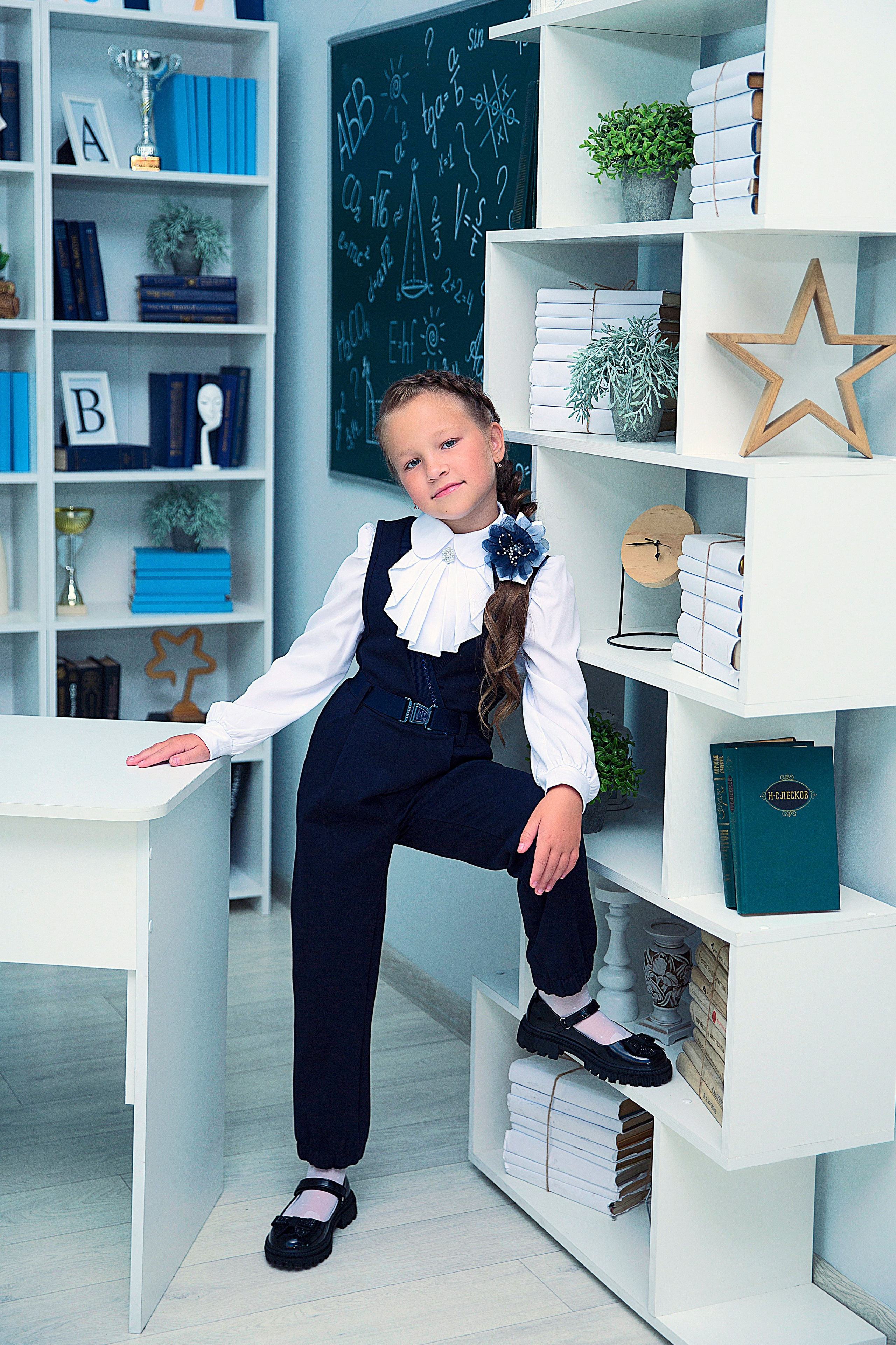 Школьница. Детский школьный фотограф в Кемерово Зиновьева Екатерина