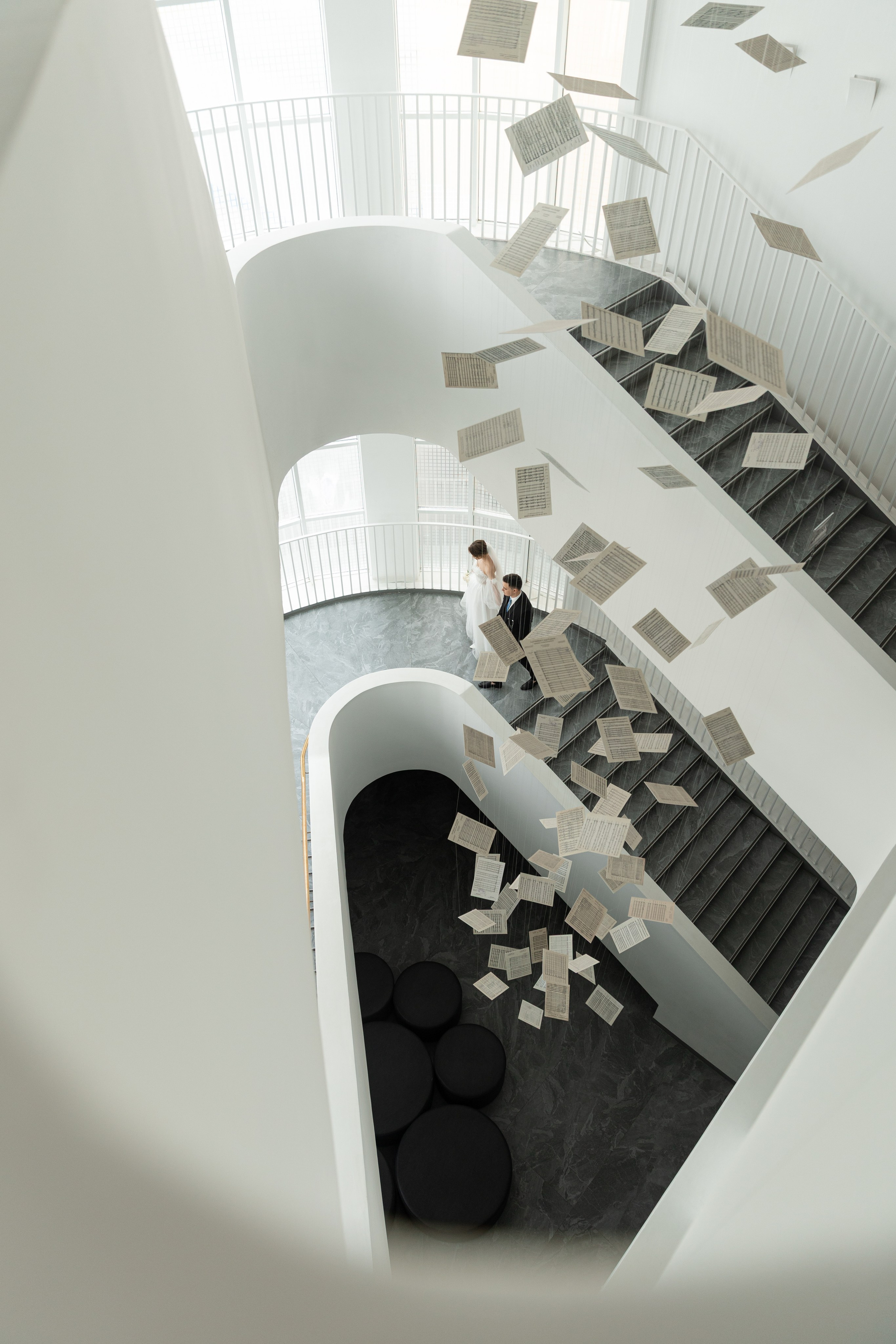 Свадебная фотосъемка Влада и Анны в филармонии Нижнего Новгорода