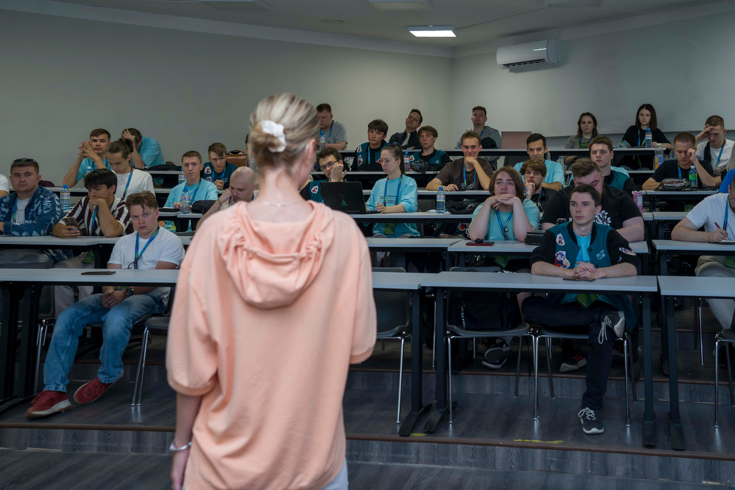 Лидеры киберспорта. репортажная фотосъемка мероприятия. Фотограф в Санкт-Петербурге. Репортажная и все съёмки для бизнеса
