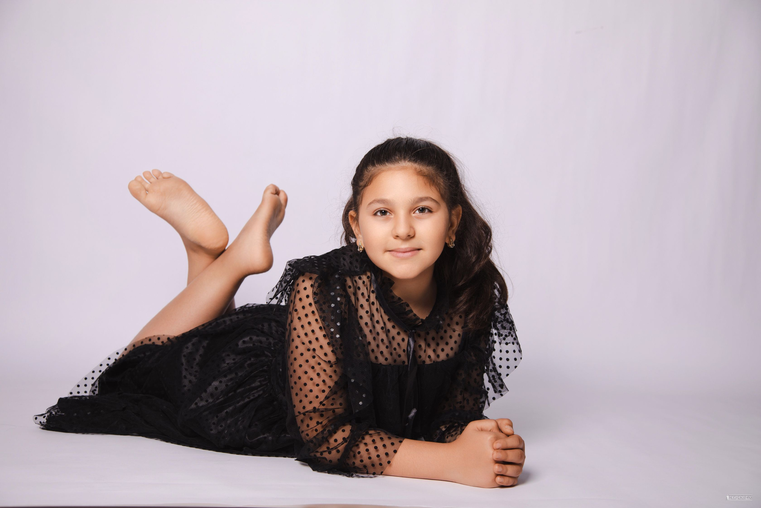 Фотосессия Девочек до 14 лет в Интерьере — Fotogen. Интерьерная фотостудия FOTOGEN г. Краснодар
