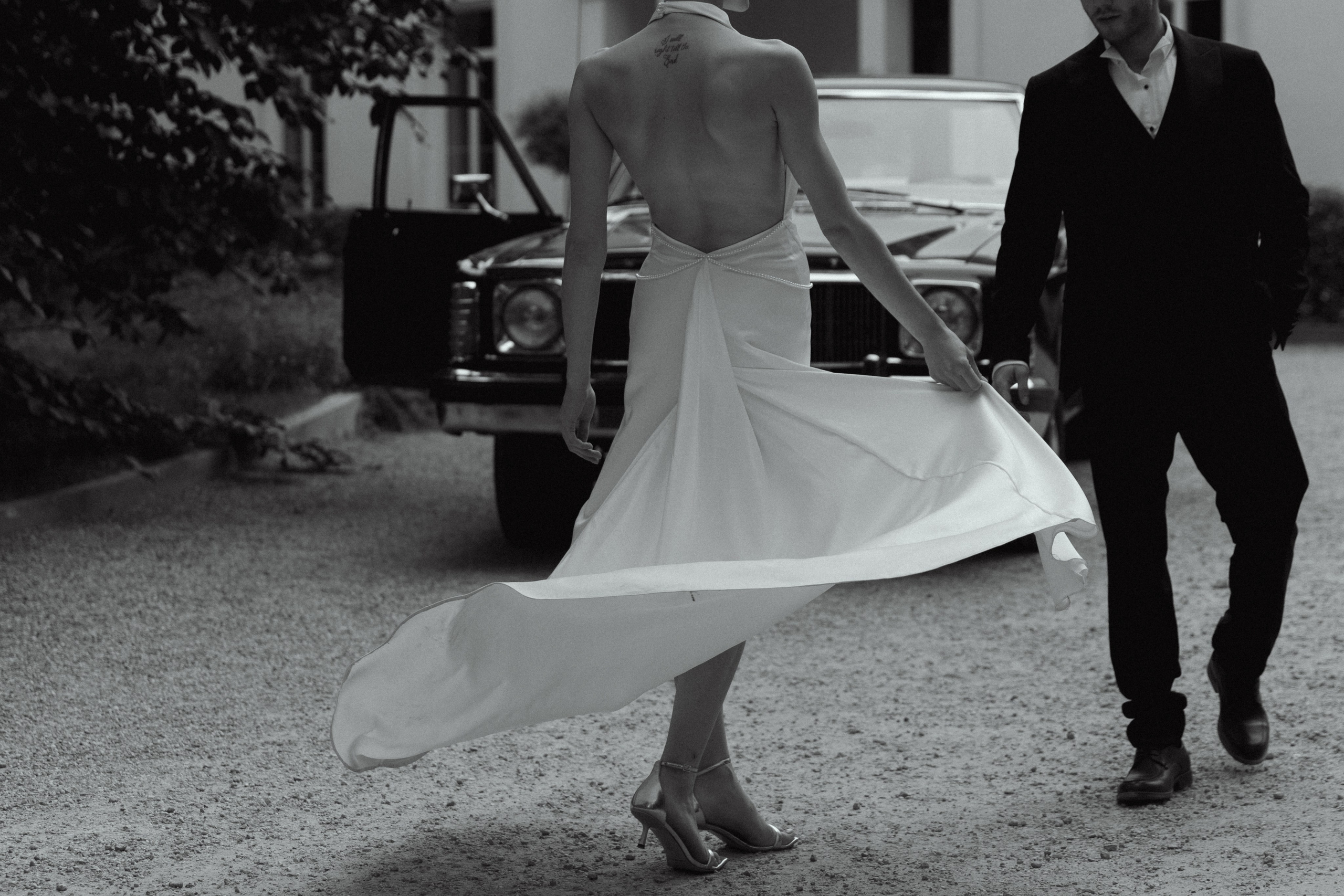 Свадебная фотосессия с ретро-автомобилем. Свадебный фотограф Москва Павел Фетисов