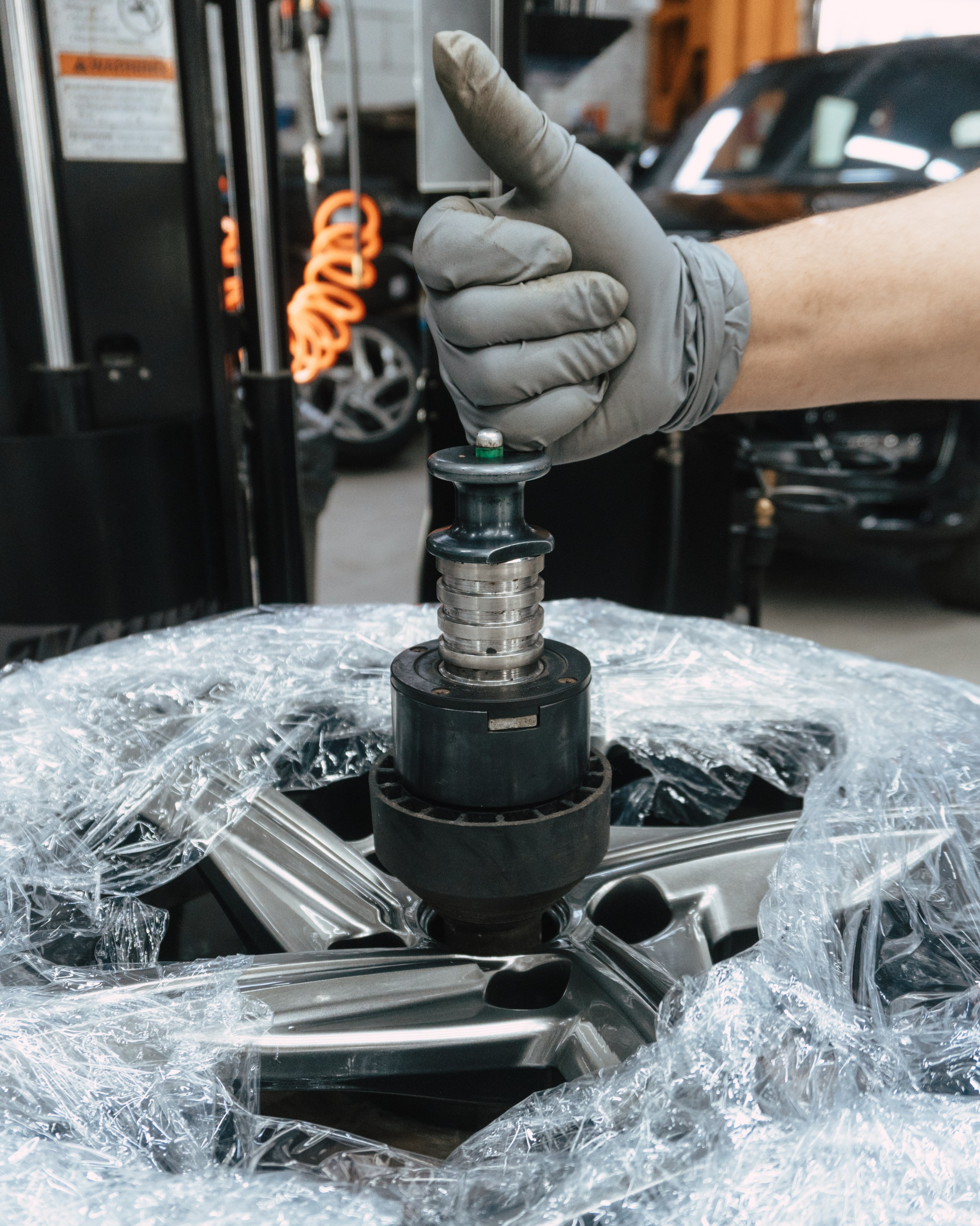 Audi A6 2 раза поменяла цвет, оклейка с проемами в зеленый и преклейка в серый. DeLorein