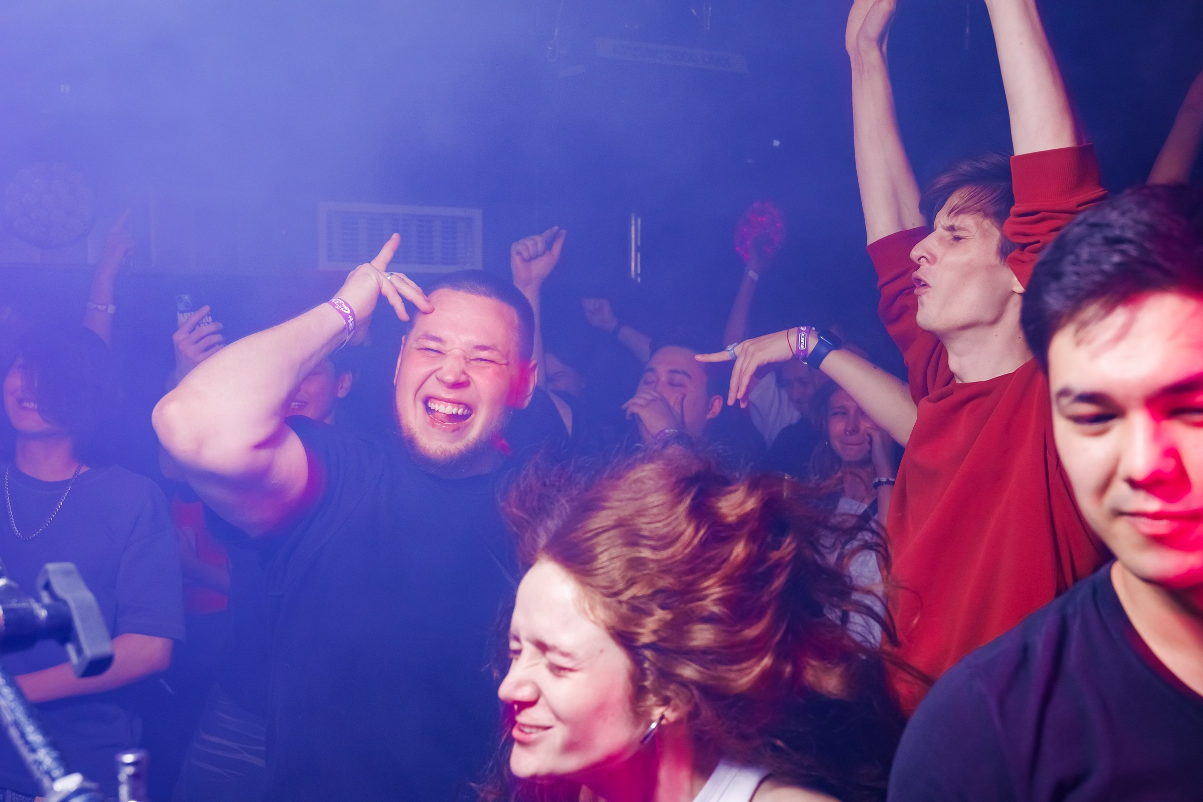 МАССИВ c Garage Hardcore и Holsten. Репортажный фотограф в Алматы Каюпов Сержан