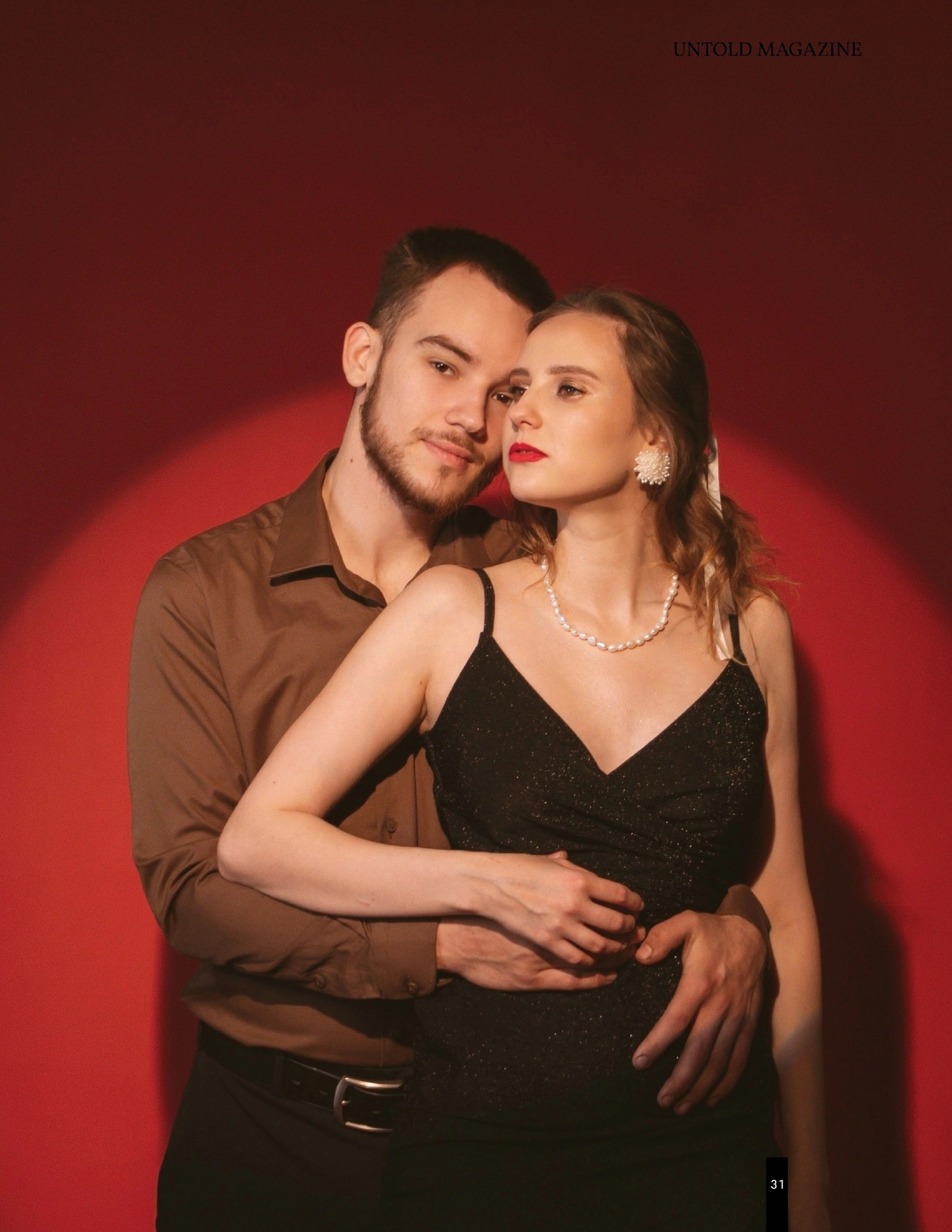 UNTOLD — обложка. Лиза Кутанина — семейный фотограф и фотограф беременных в Жуковском