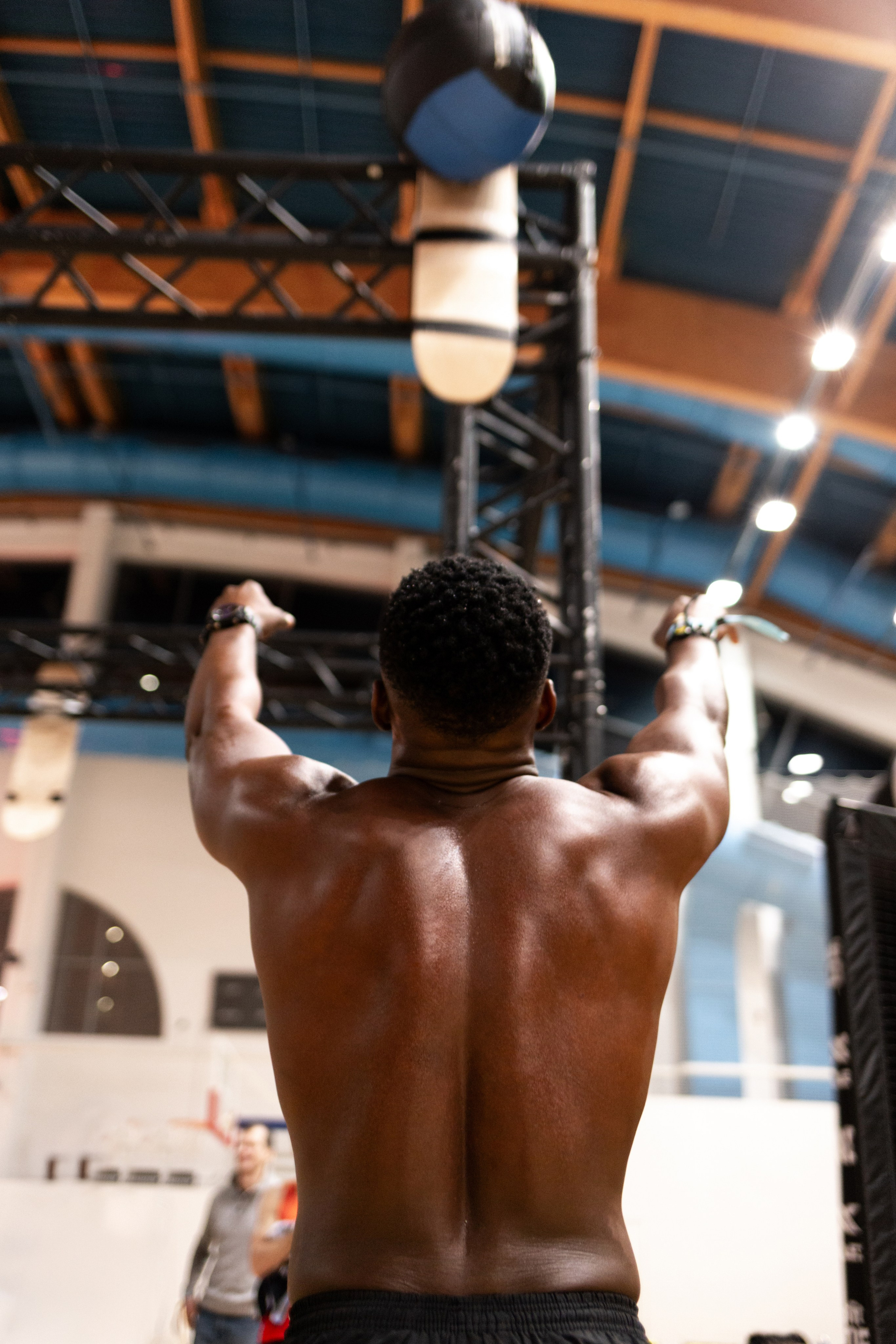 Спортивная фотосессия фитнесс тренера. Фотограф Анастасия Мухитдинова